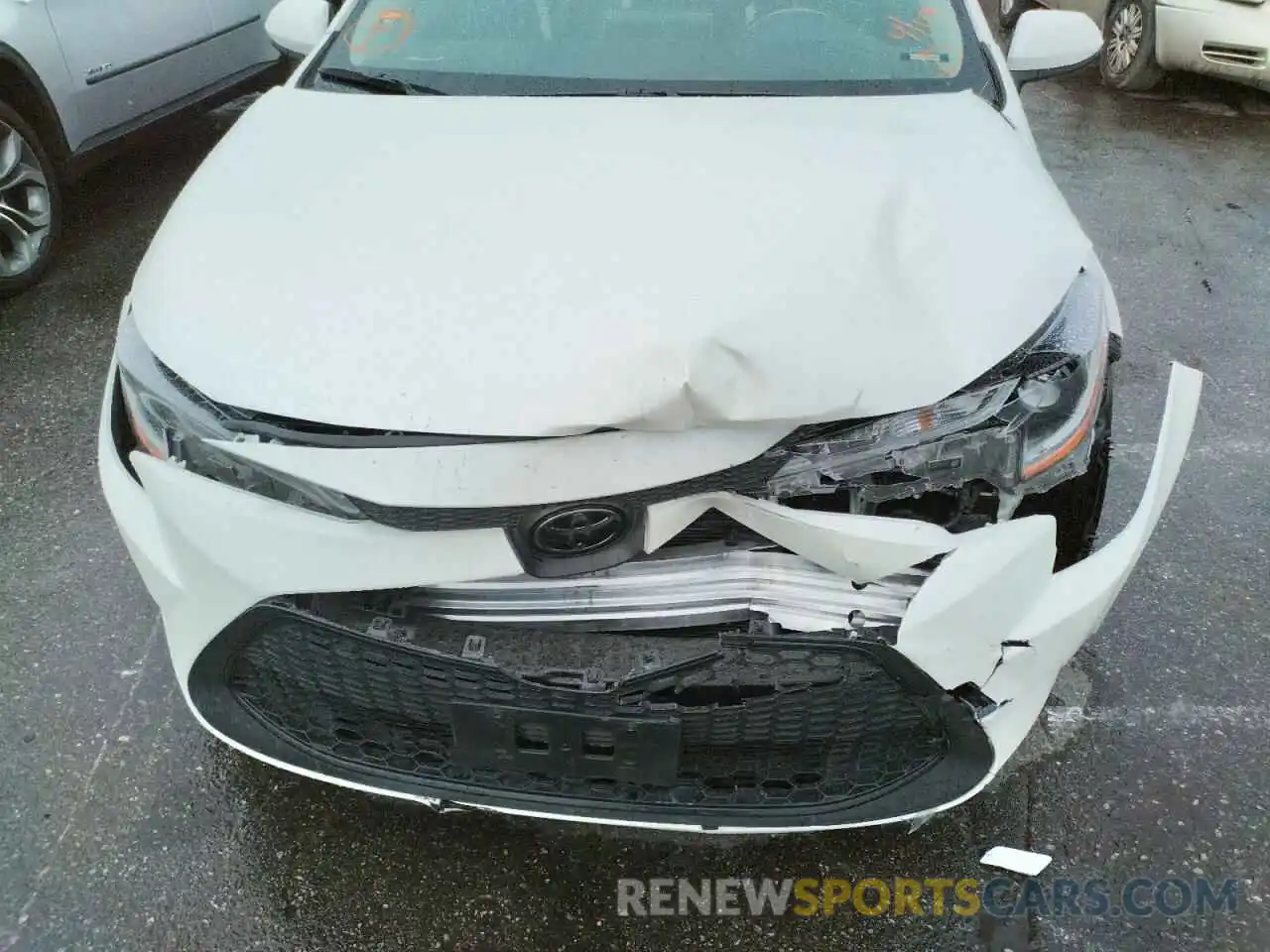 9 Photograph of a damaged car JTDVPRAE1LJ097997 TOYOTA COROLLA 2020