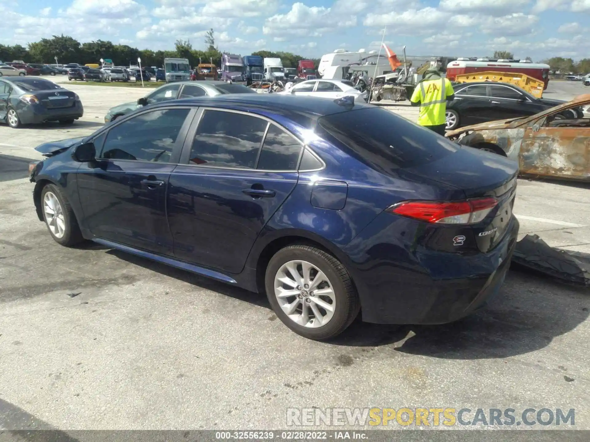 3 Photograph of a damaged car JTDVPRAE1LJ111803 TOYOTA COROLLA 2020