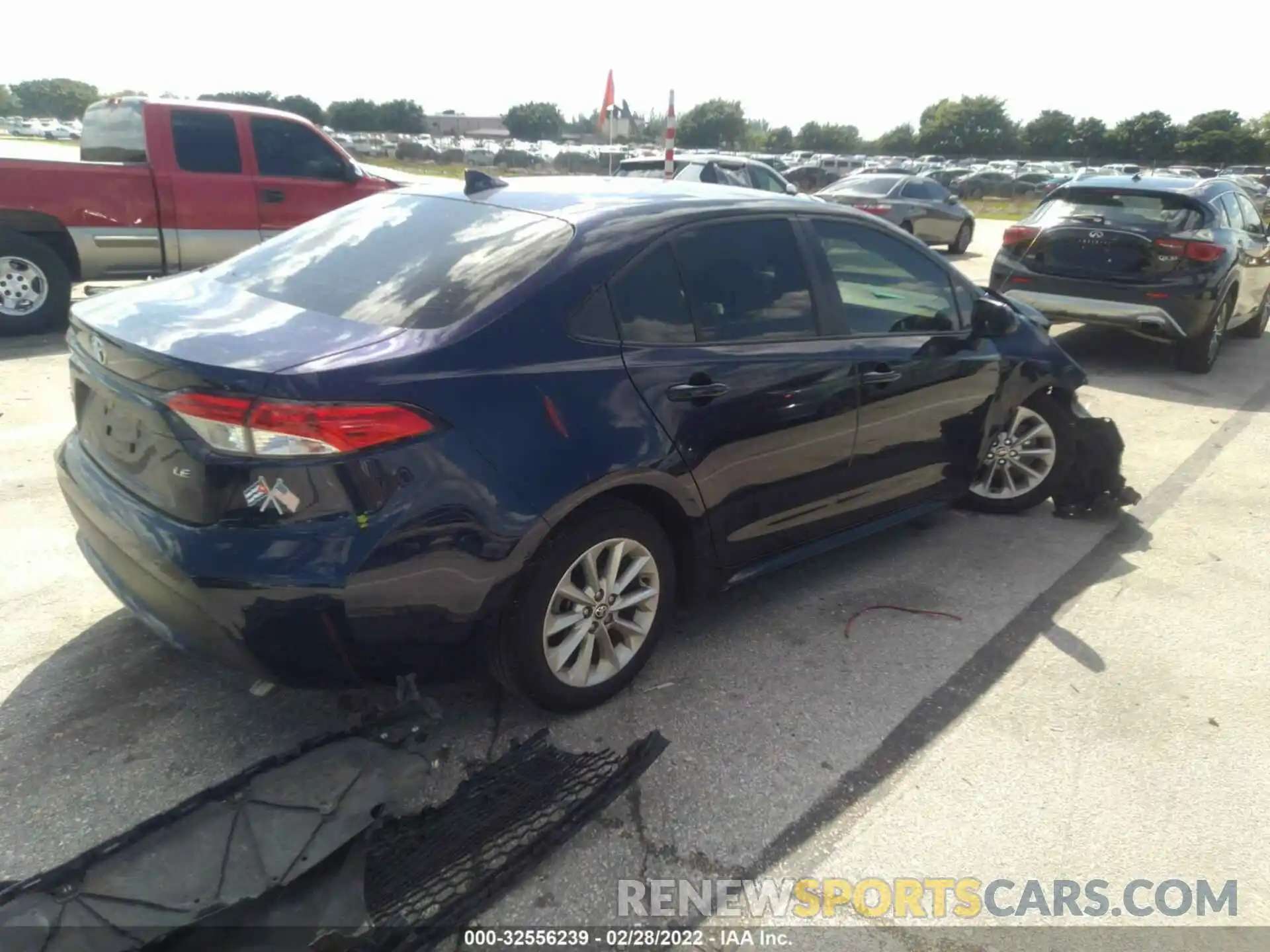 4 Photograph of a damaged car JTDVPRAE1LJ111803 TOYOTA COROLLA 2020