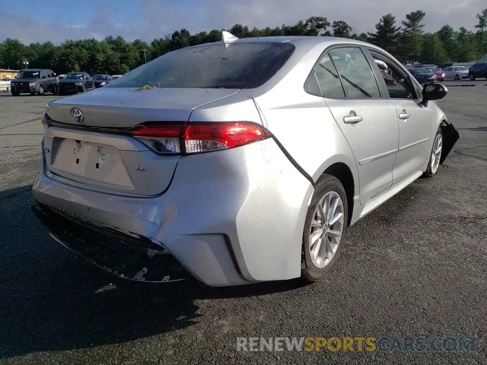 4 Photograph of a damaged car JTDVPRAE1LJ114300 TOYOTA COROLLA 2020