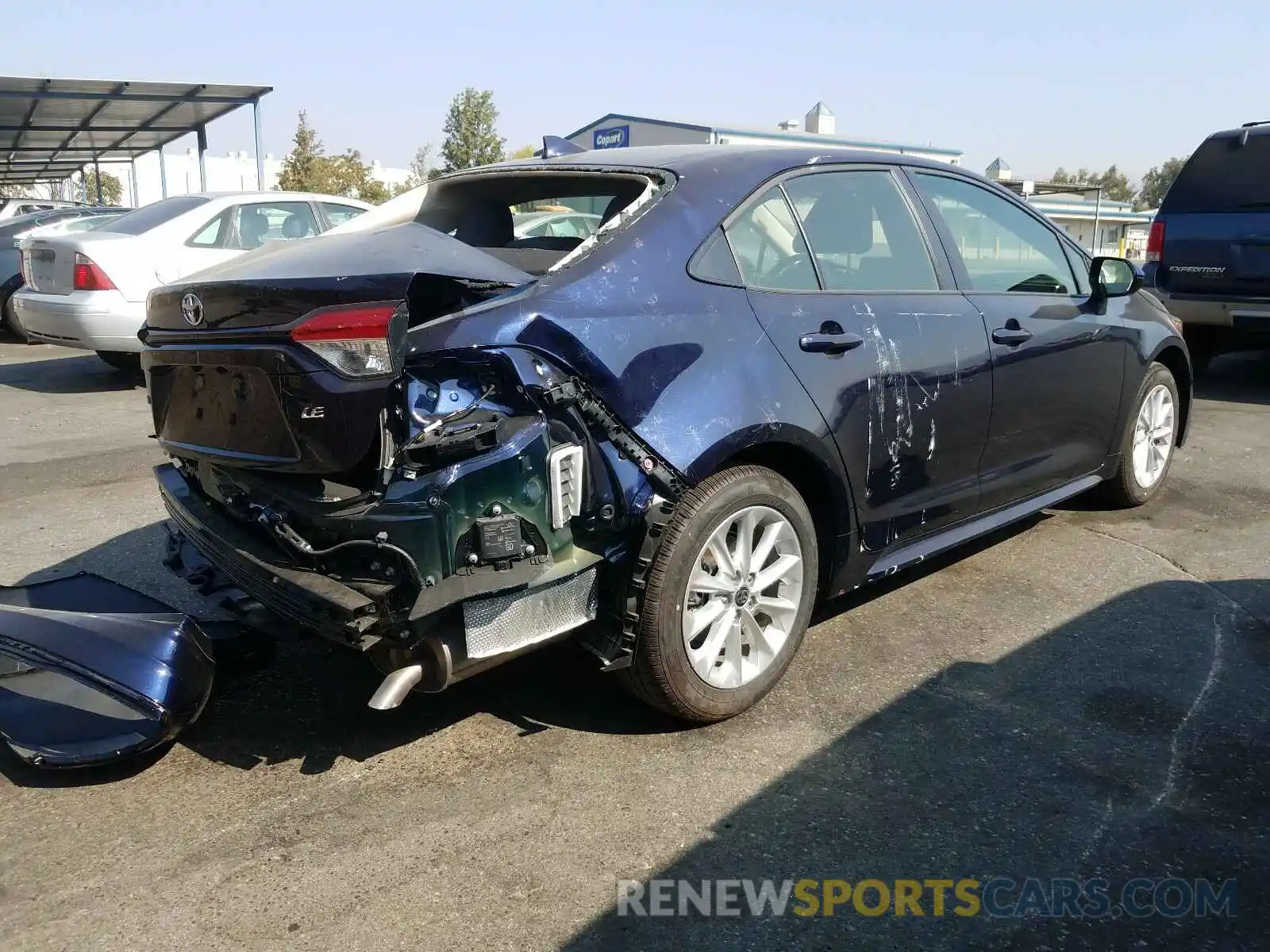 4 Photograph of a damaged car JTDVPRAE2LJ105301 TOYOTA COROLLA 2020