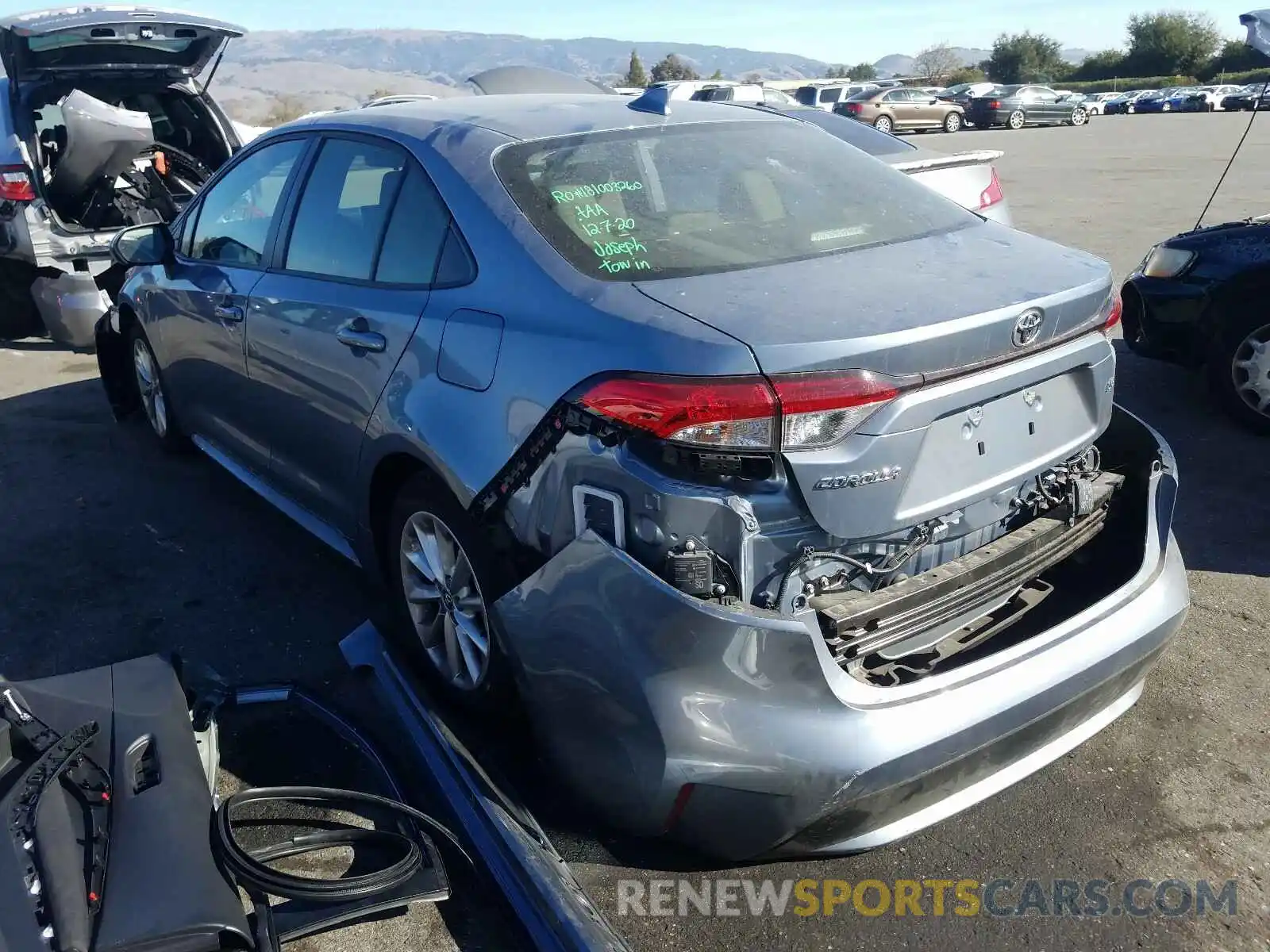 3 Photograph of a damaged car JTDVPRAE3LJ096821 TOYOTA COROLLA 2020