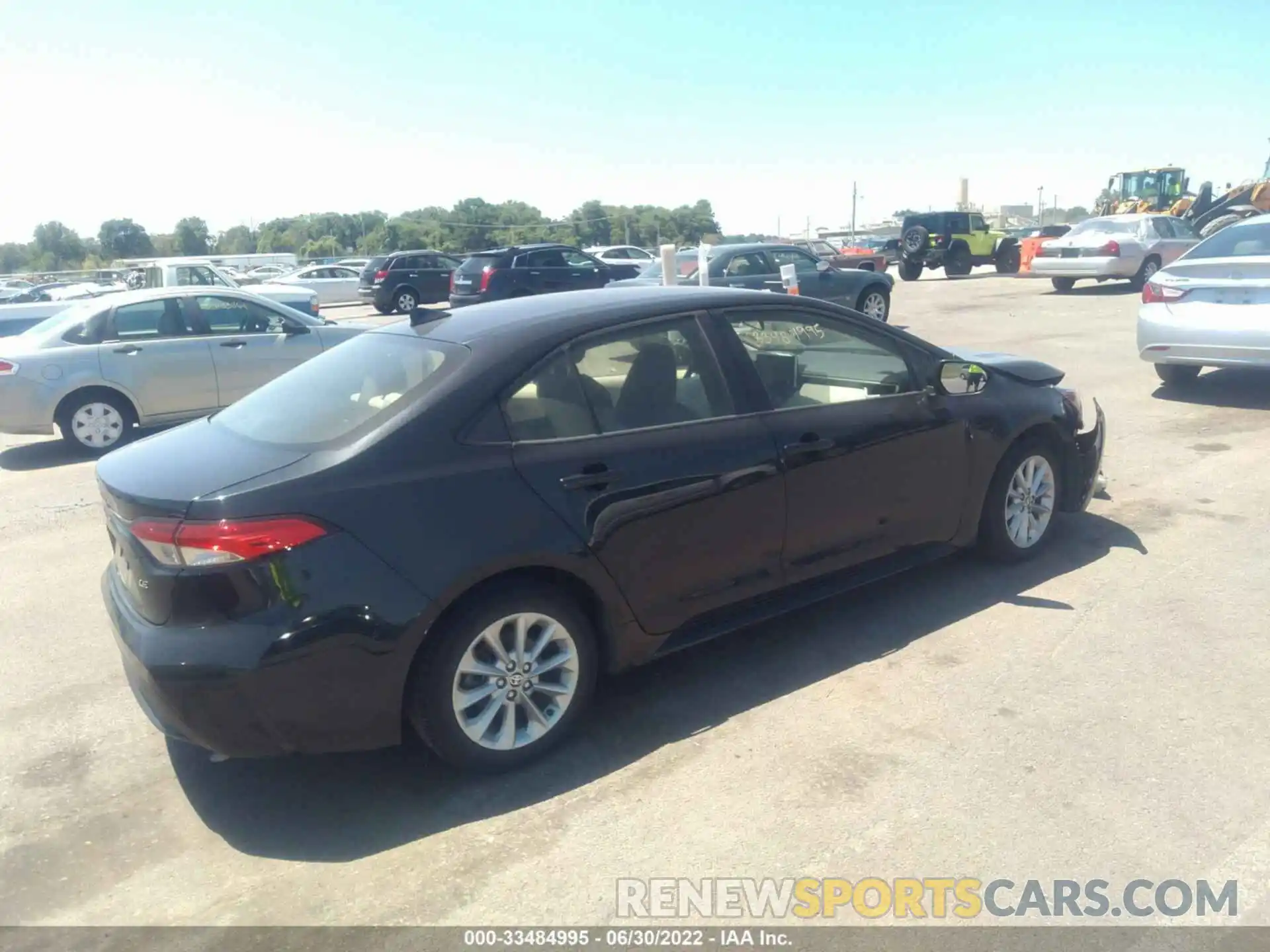 4 Photograph of a damaged car JTDVPRAE4LJ084211 TOYOTA COROLLA 2020