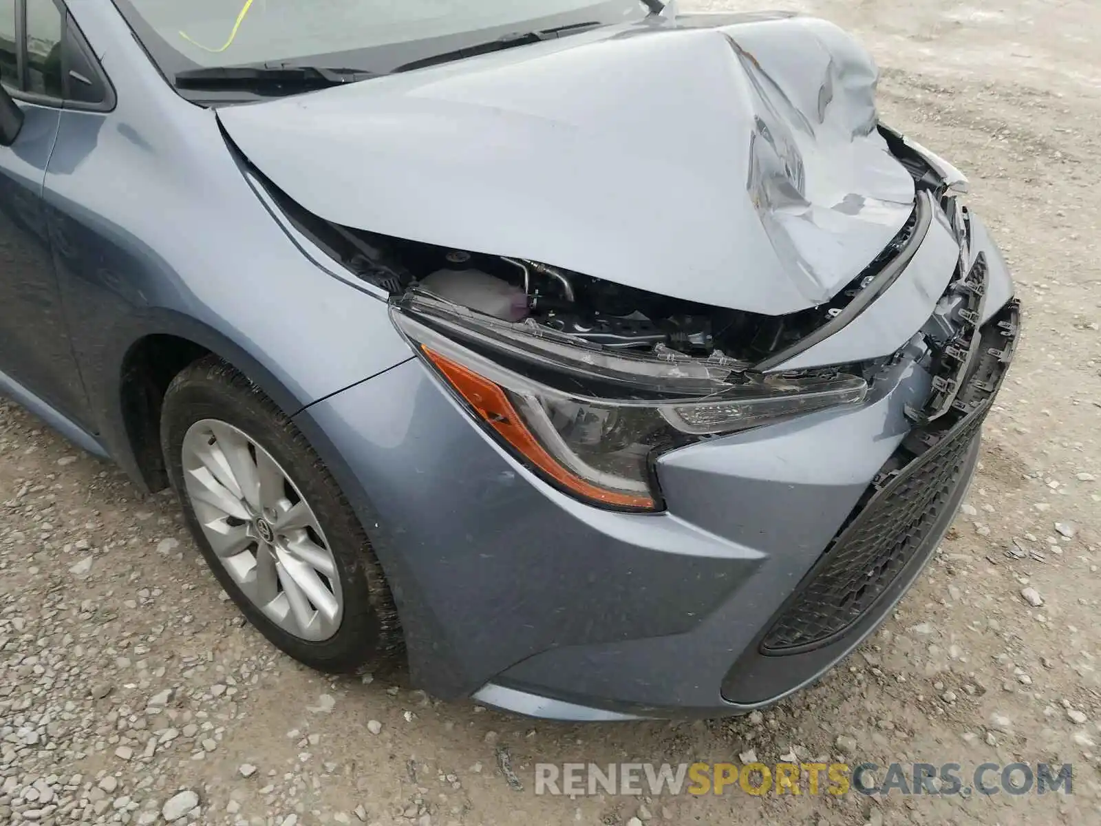 9 Photograph of a damaged car JTDVPRAE4LJ102013 TOYOTA COROLLA 2020