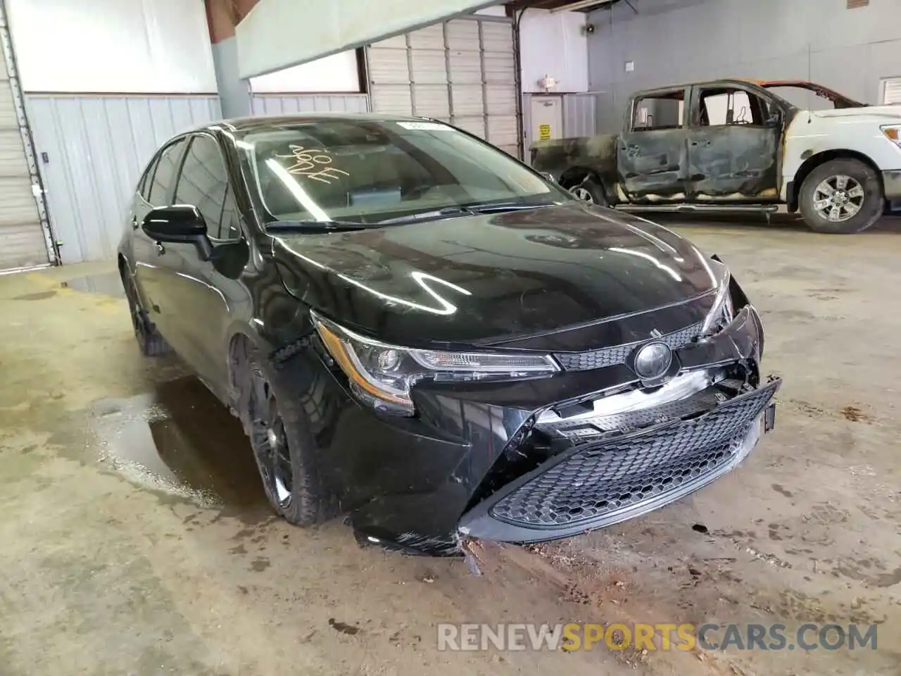 1 Photograph of a damaged car JTDVPRAE4LJ103873 TOYOTA COROLLA 2020