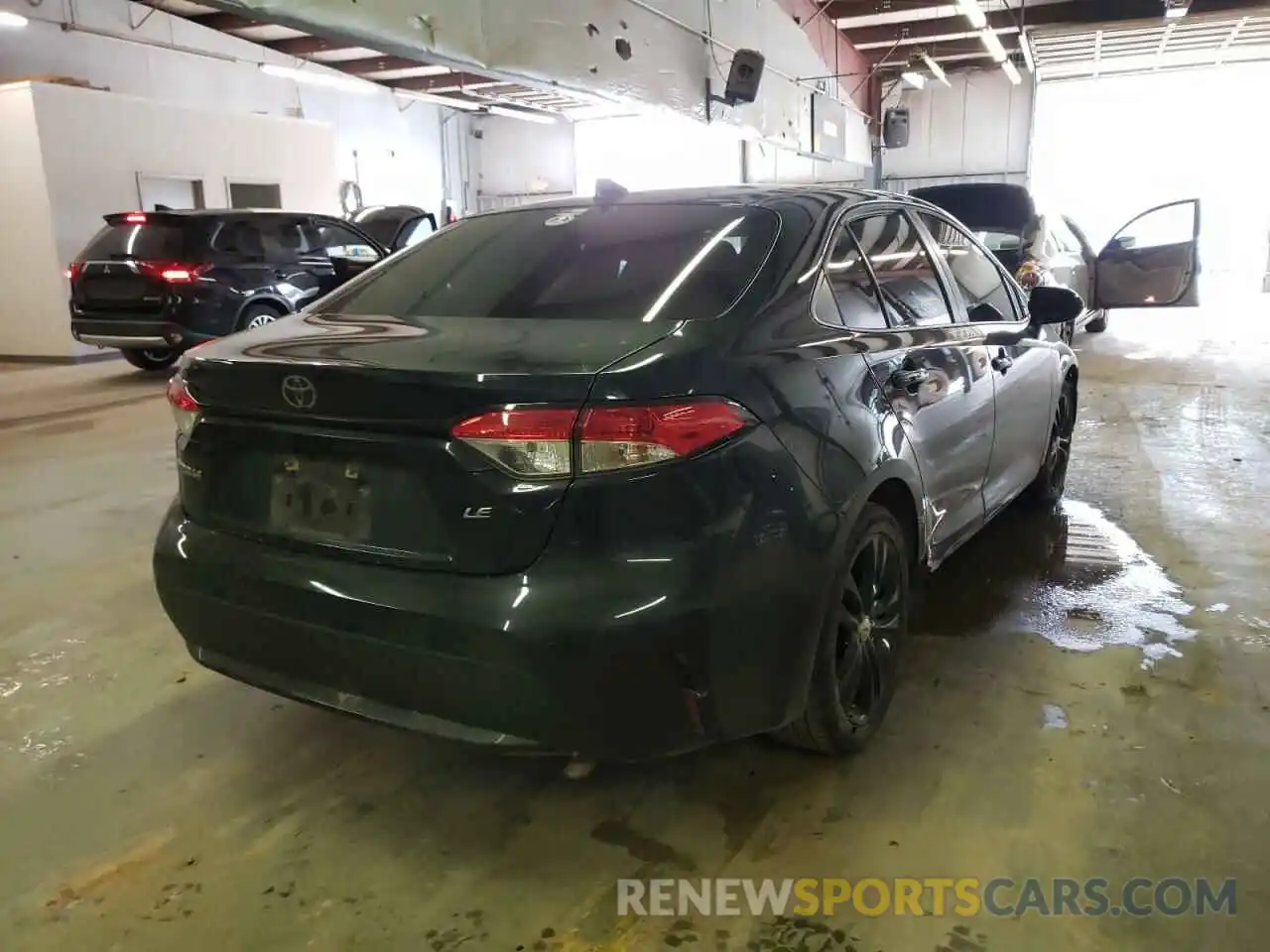 4 Photograph of a damaged car JTDVPRAE4LJ103873 TOYOTA COROLLA 2020