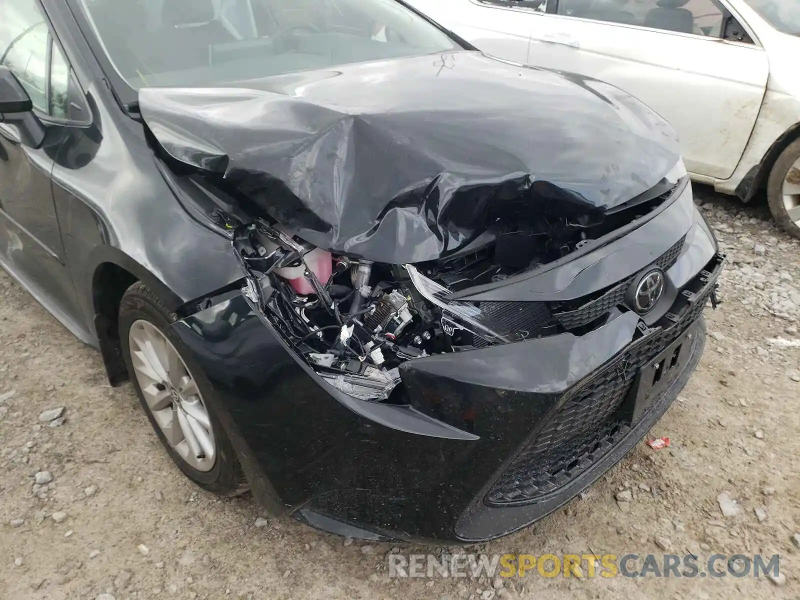 9 Photograph of a damaged car JTDVPRAE4LJ109320 TOYOTA COROLLA 2020