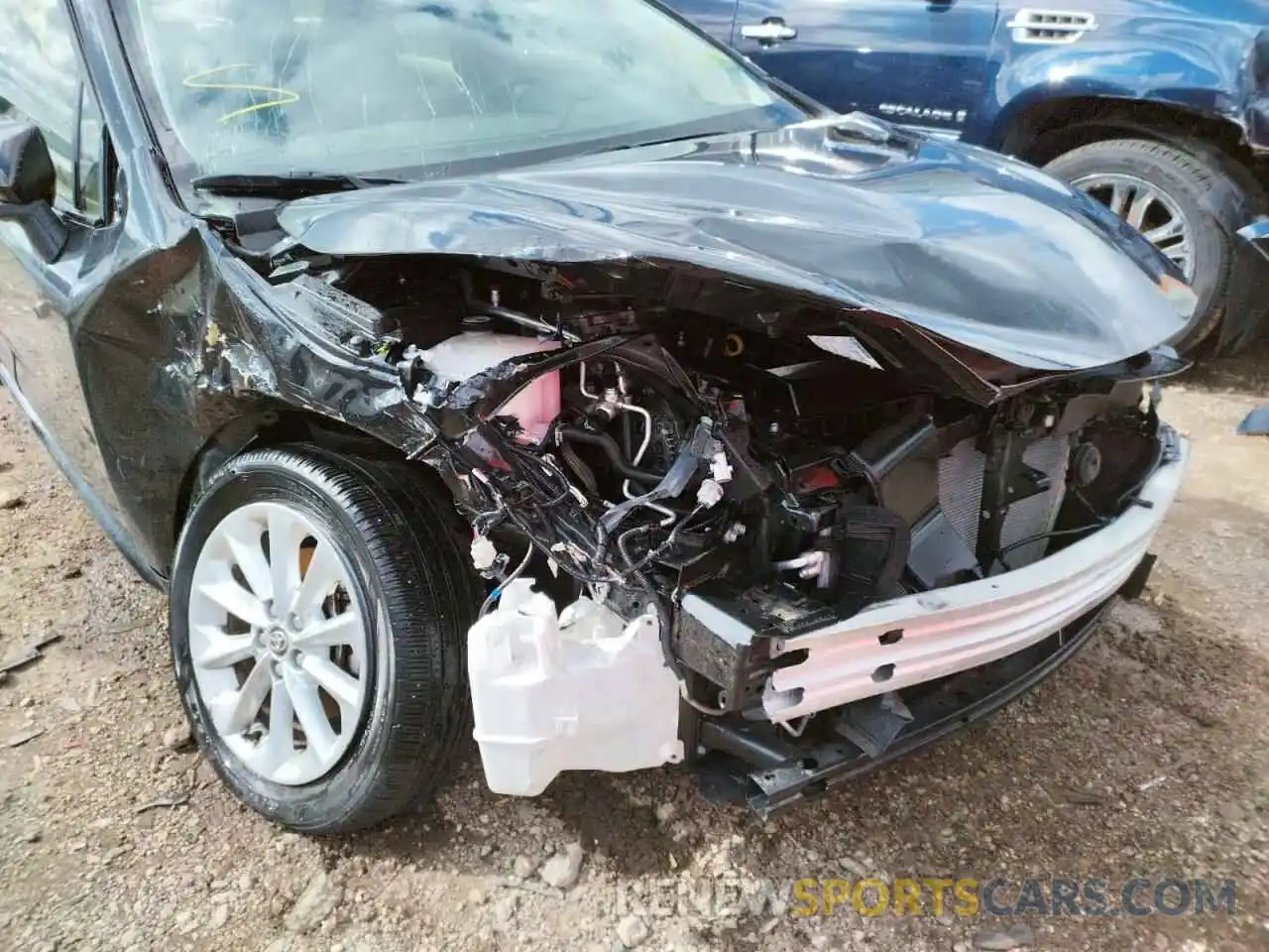 9 Photograph of a damaged car JTDVPRAE5LJ078238 TOYOTA COROLLA 2020