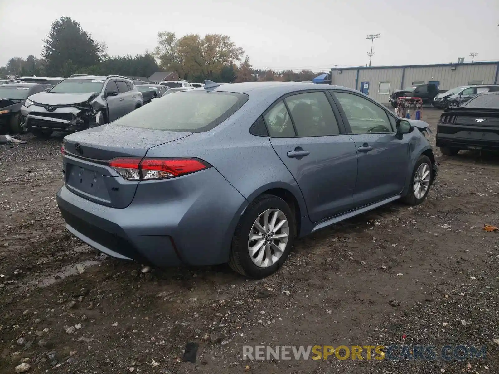 4 Photograph of a damaged car JTDVPRAE5LJ079454 TOYOTA COROLLA 2020