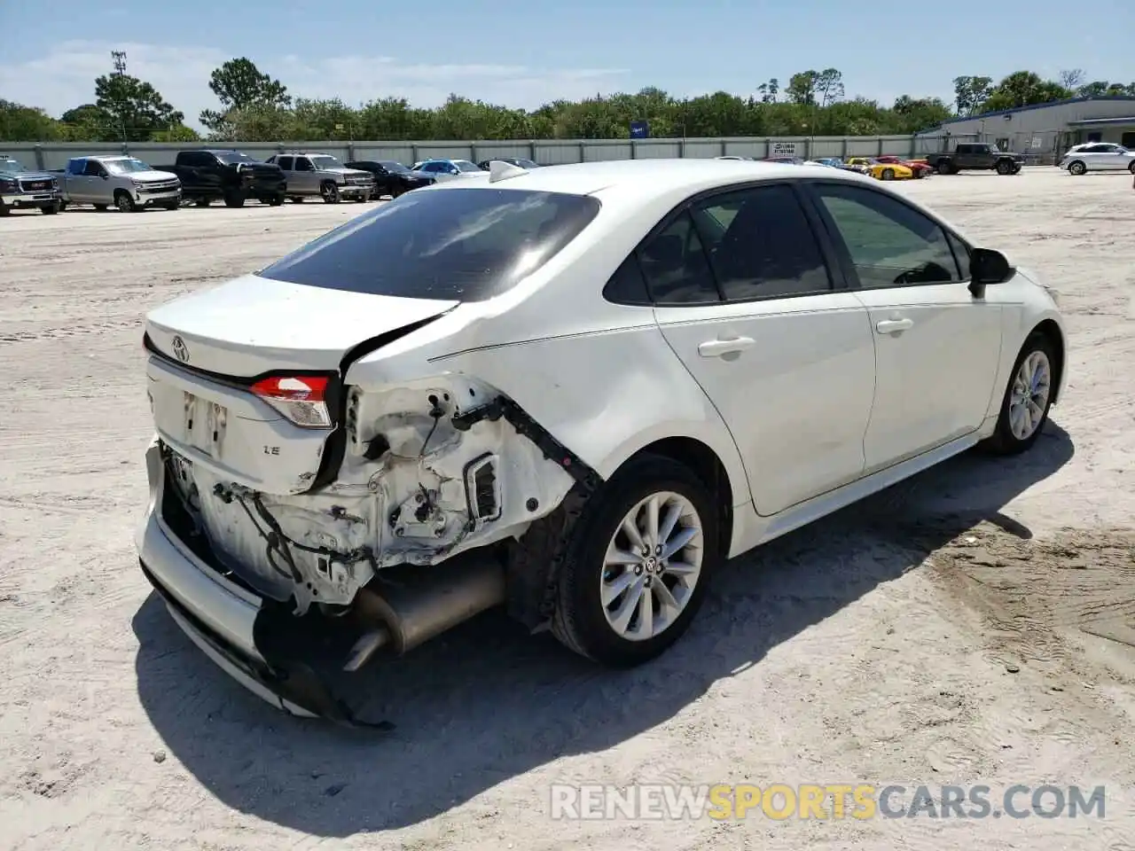 4 Photograph of a damaged car JTDVPRAE5LJ083259 TOYOTA COROLLA 2020