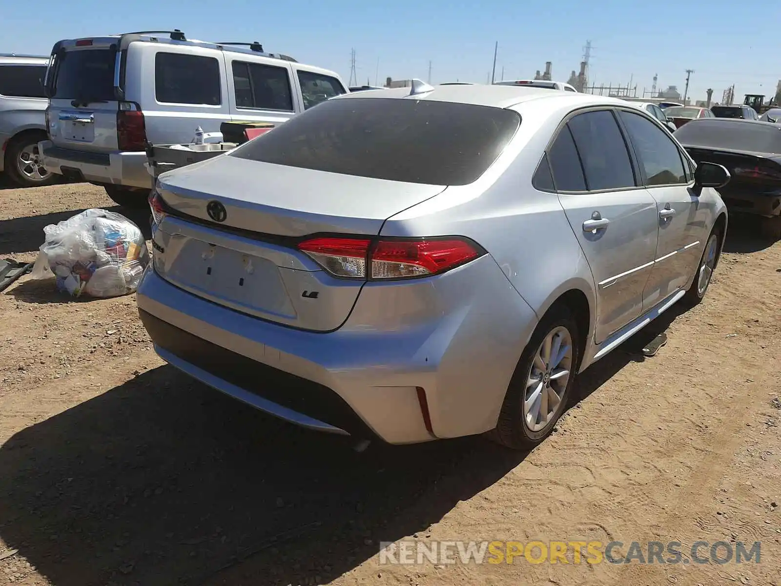 4 Photograph of a damaged car JTDVPRAE5LJ096769 TOYOTA COROLLA 2020