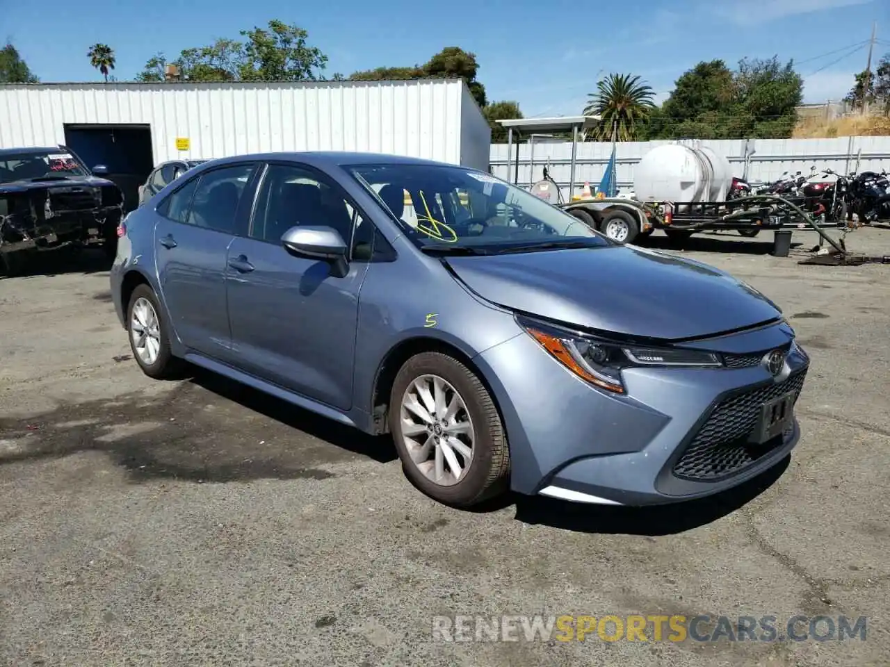 1 Photograph of a damaged car JTDVPRAE5LJ107429 TOYOTA COROLLA 2020