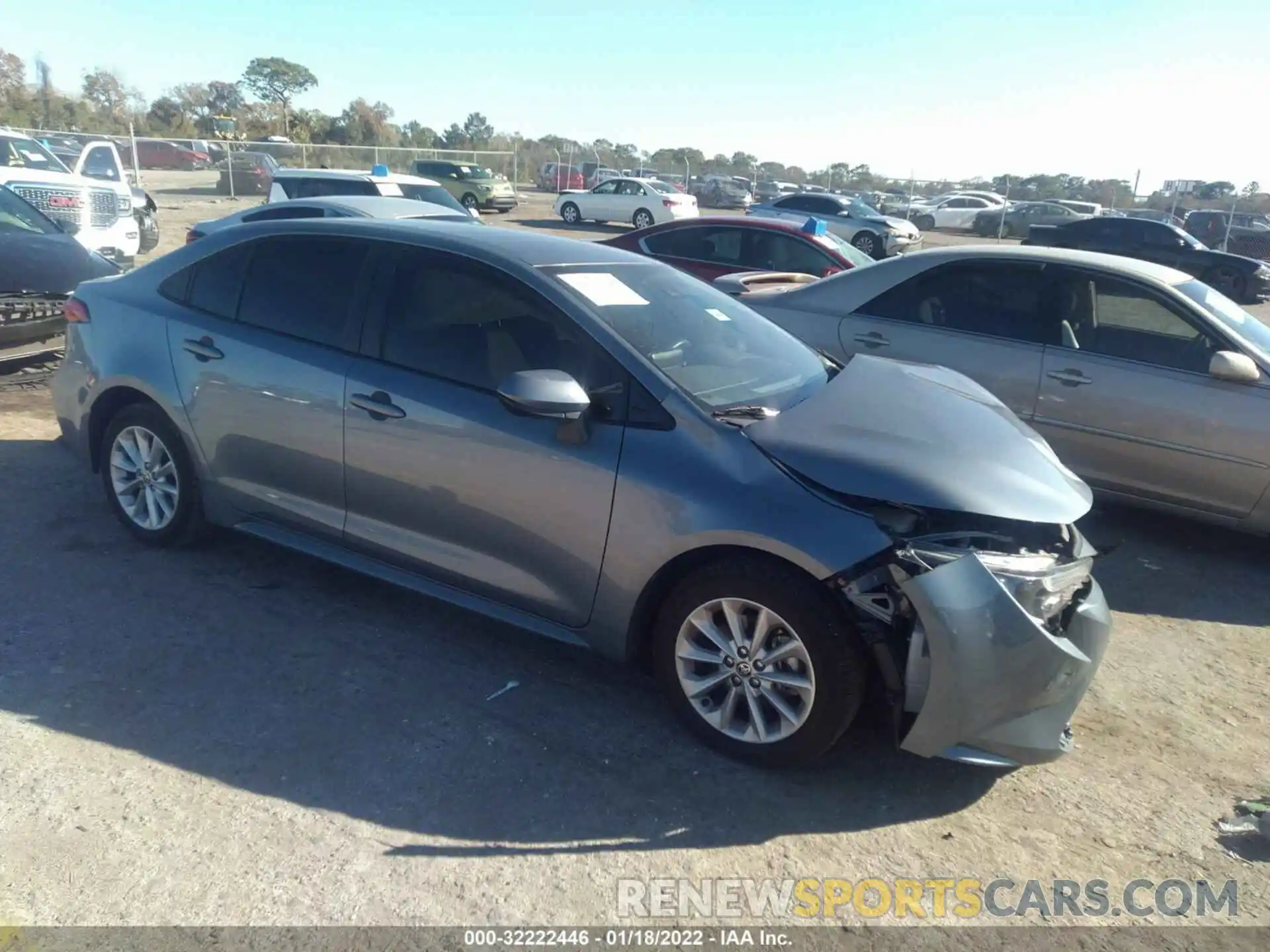 1 Photograph of a damaged car JTDVPRAE5LJ110296 TOYOTA COROLLA 2020