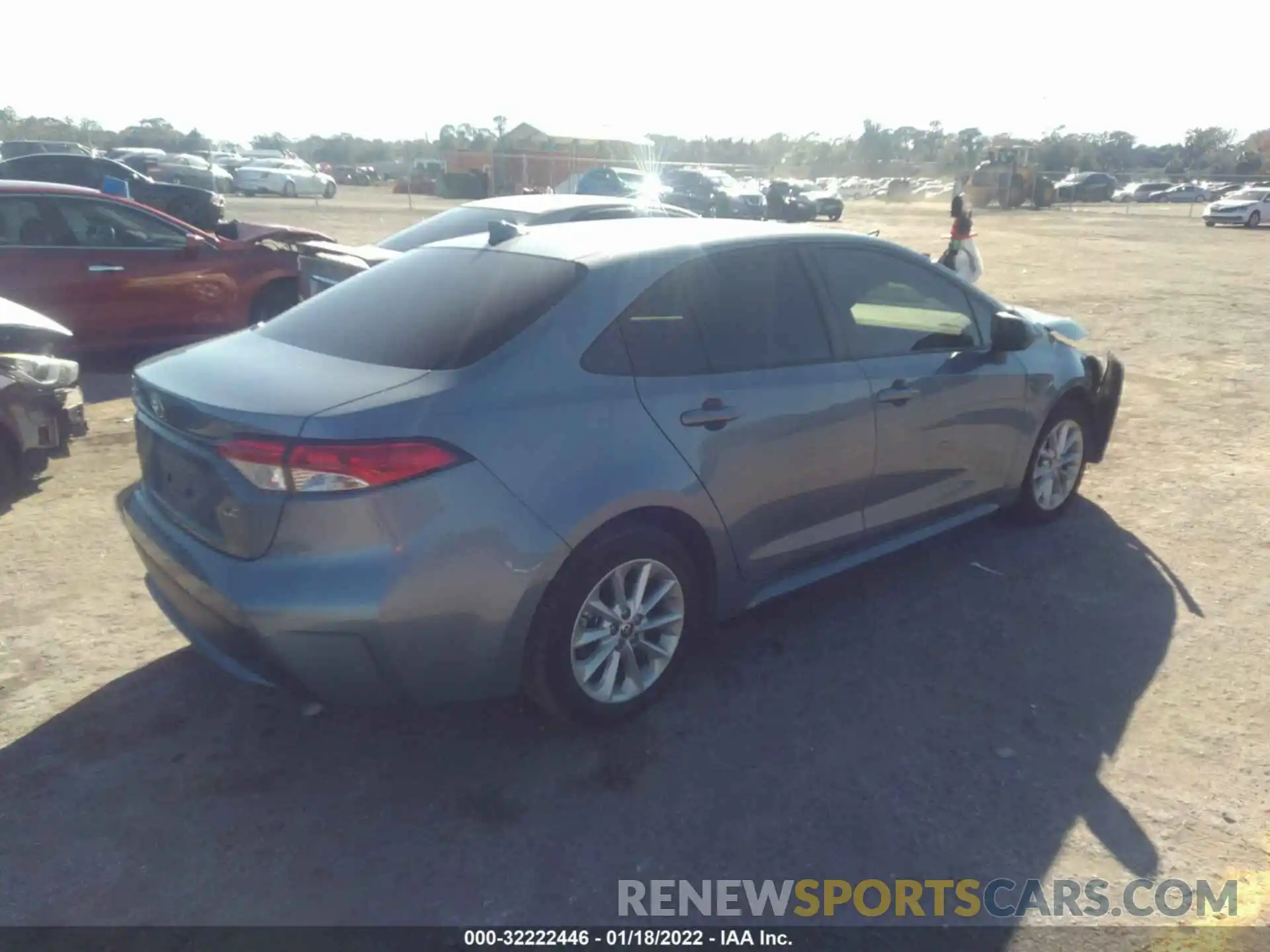 4 Photograph of a damaged car JTDVPRAE5LJ110296 TOYOTA COROLLA 2020