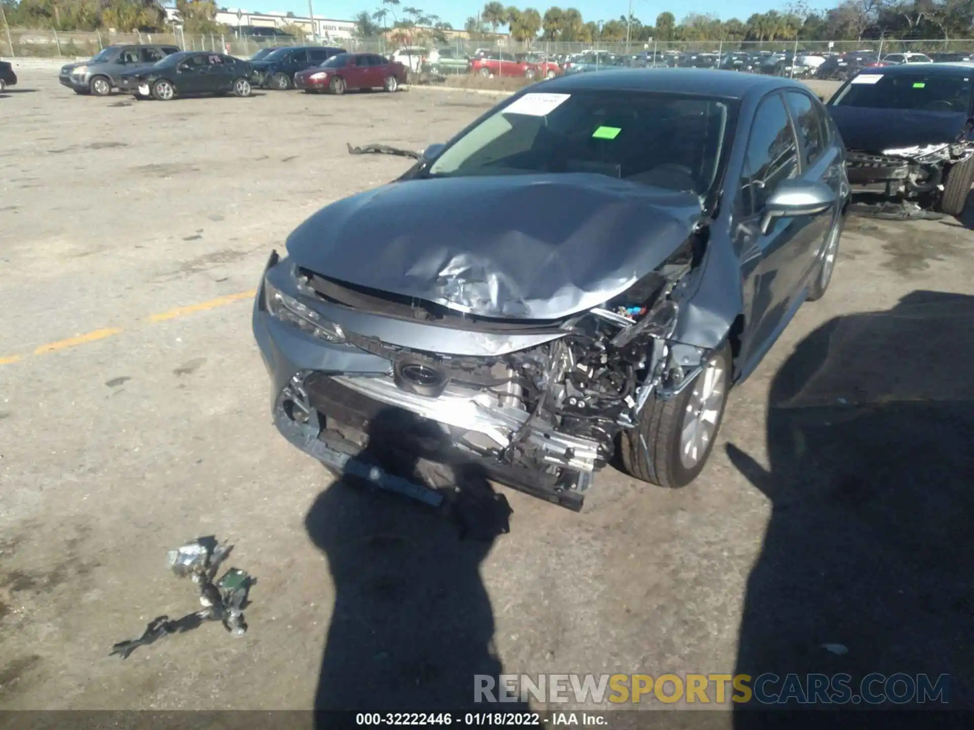 6 Photograph of a damaged car JTDVPRAE5LJ110296 TOYOTA COROLLA 2020