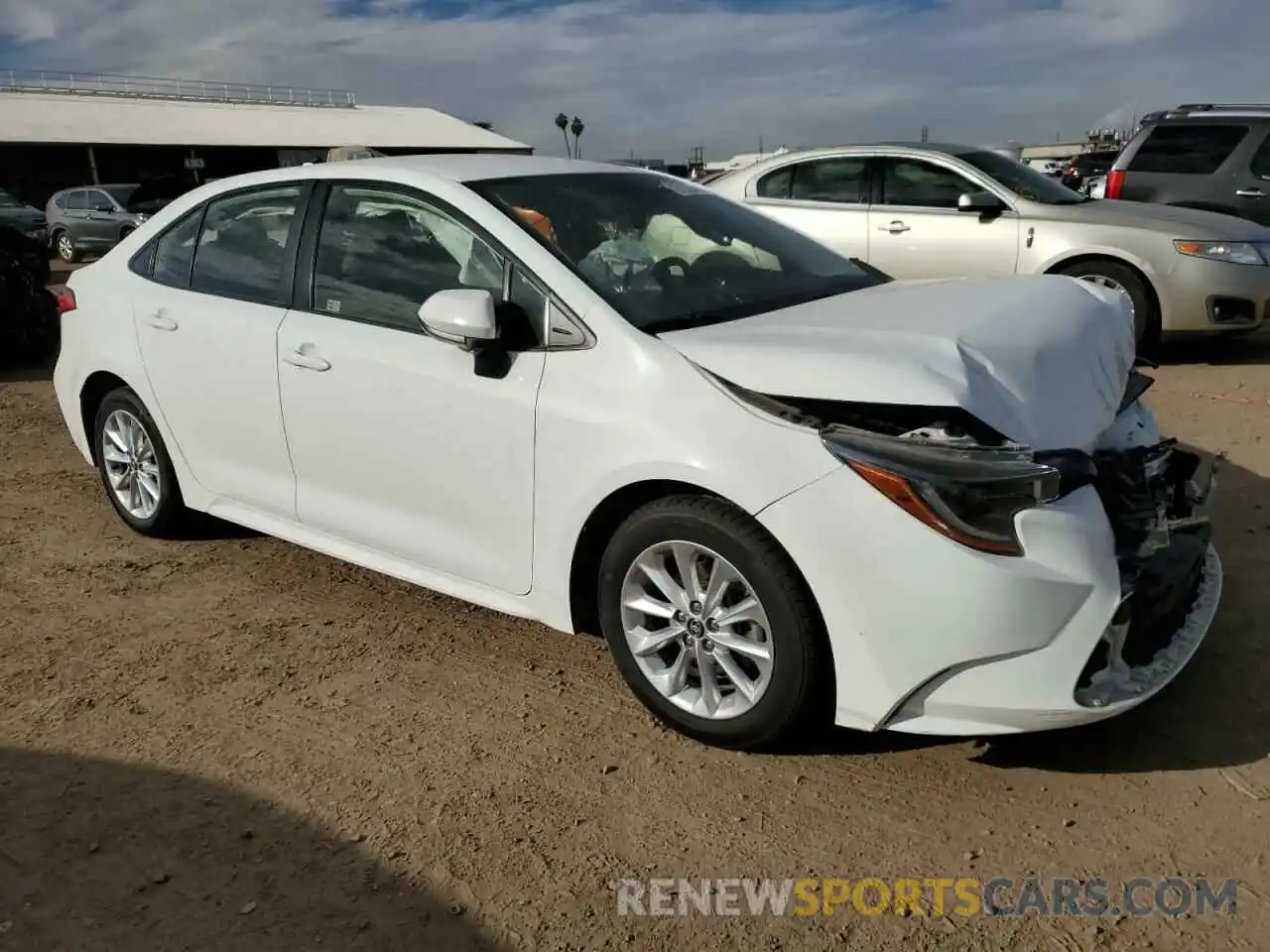 4 Photograph of a damaged car JTDVPRAE5LJ114820 TOYOTA COROLLA 2020