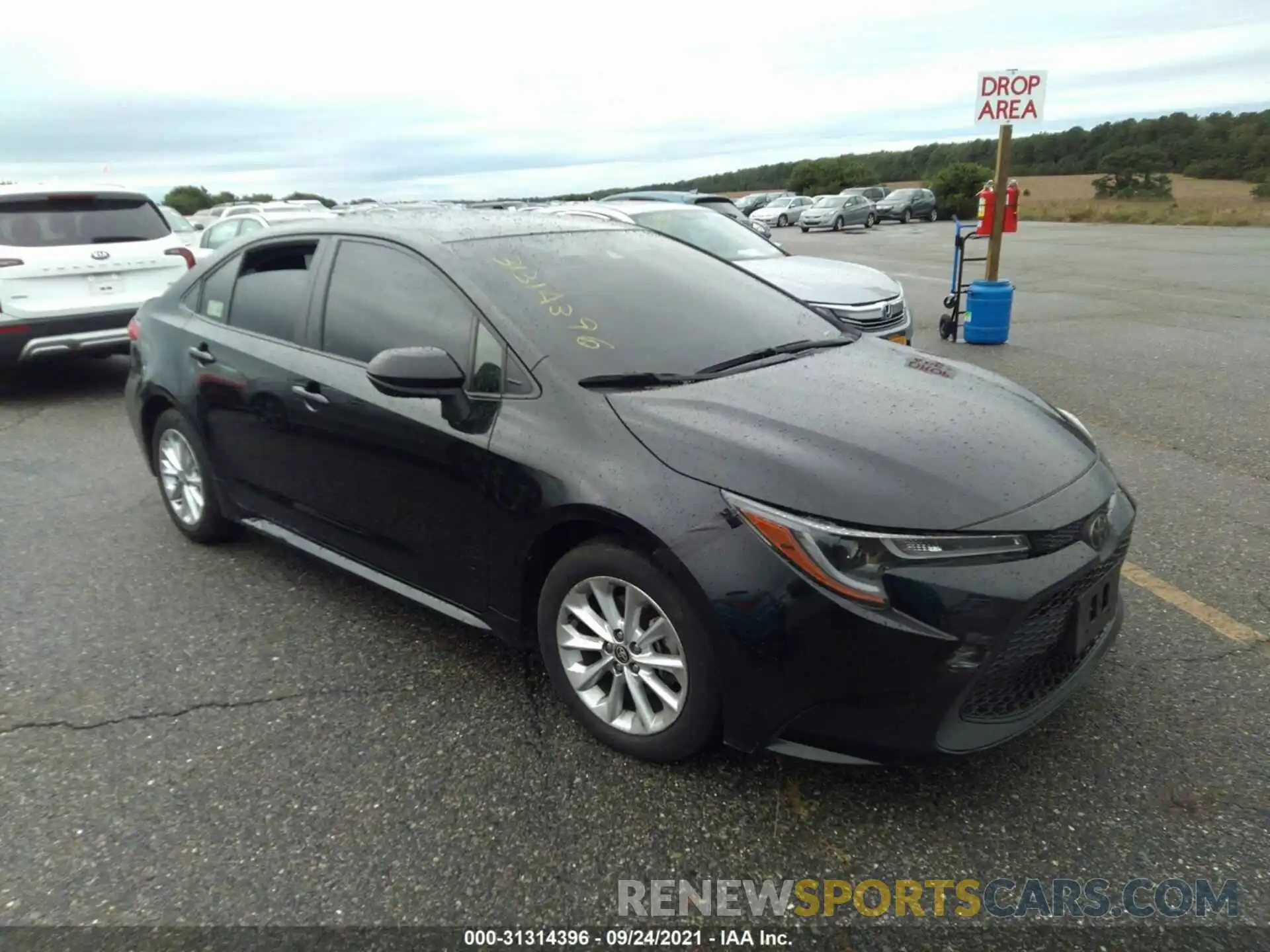 1 Photograph of a damaged car JTDVPRAE6LJ092472 TOYOTA COROLLA 2020