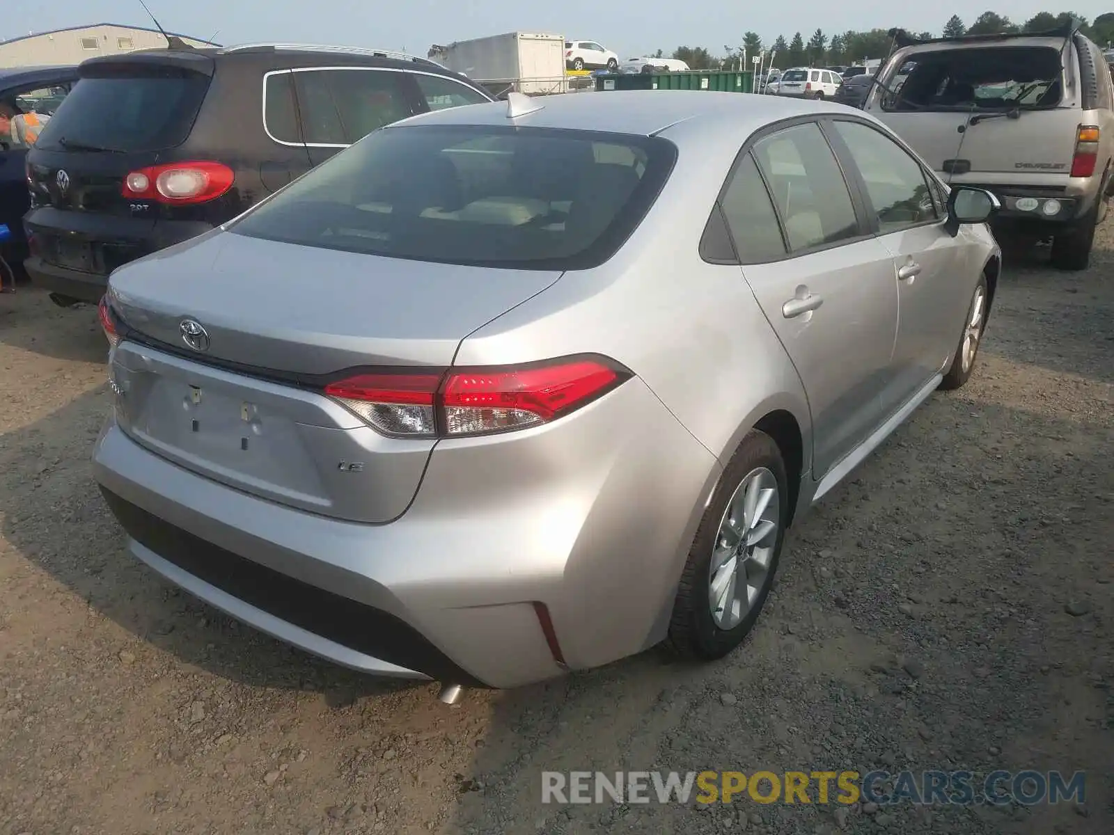 4 Photograph of a damaged car JTDVPRAE6LJ103695 TOYOTA COROLLA 2020