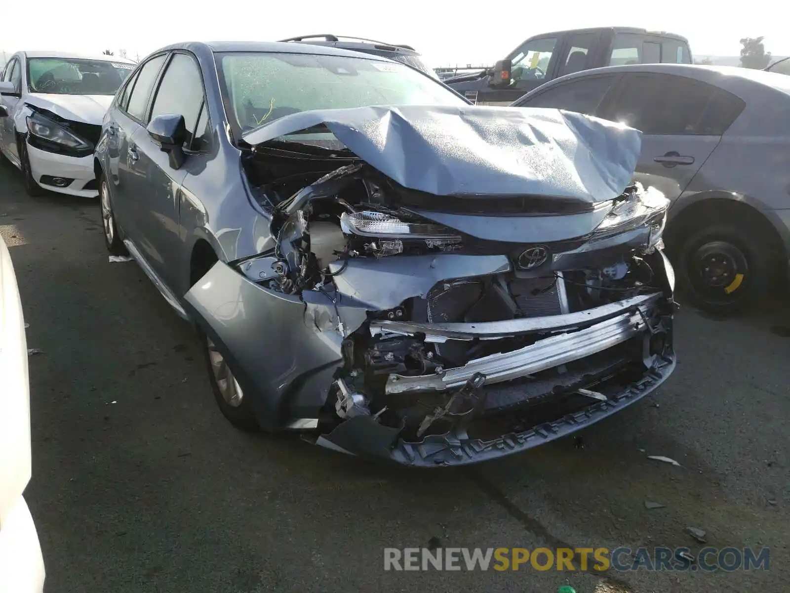 1 Photograph of a damaged car JTDVPRAE7LJ076703 TOYOTA COROLLA 2020