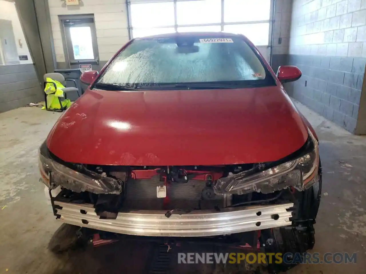 9 Photograph of a damaged car JTDVPRAE7LJ076782 TOYOTA COROLLA 2020