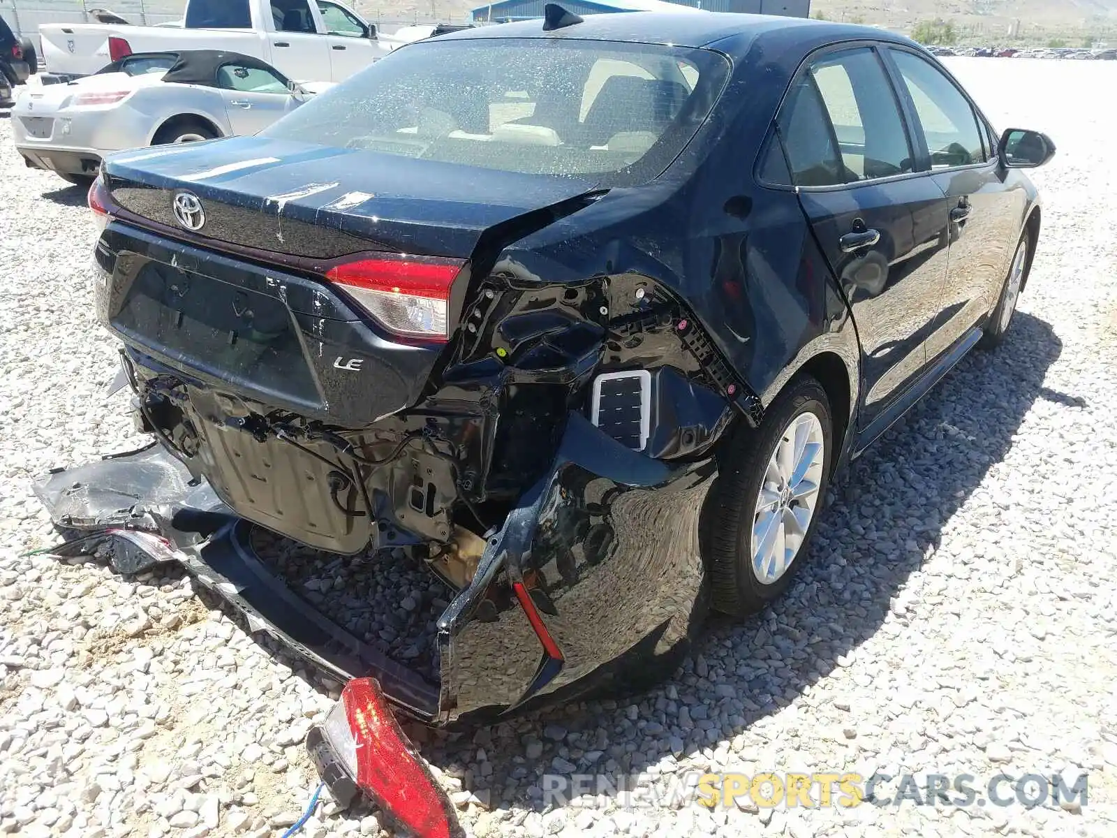 4 Photograph of a damaged car JTDVPRAE7LJ110350 TOYOTA COROLLA 2020