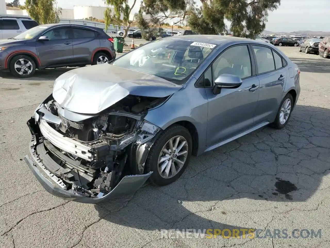 2 Photograph of a damaged car JTDVPRAE8LJ105481 TOYOTA COROLLA 2020