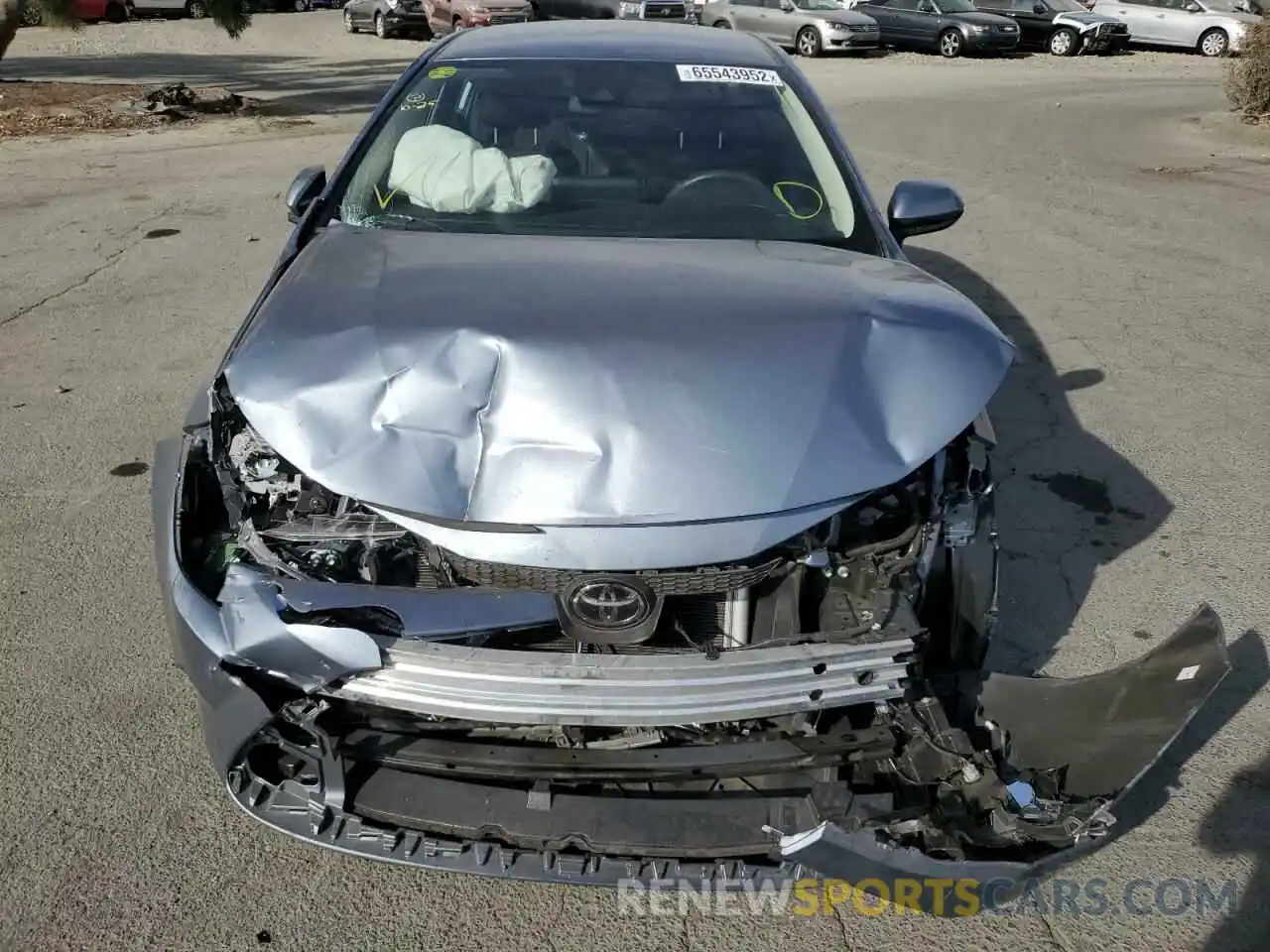 9 Photograph of a damaged car JTDVPRAE8LJ105481 TOYOTA COROLLA 2020