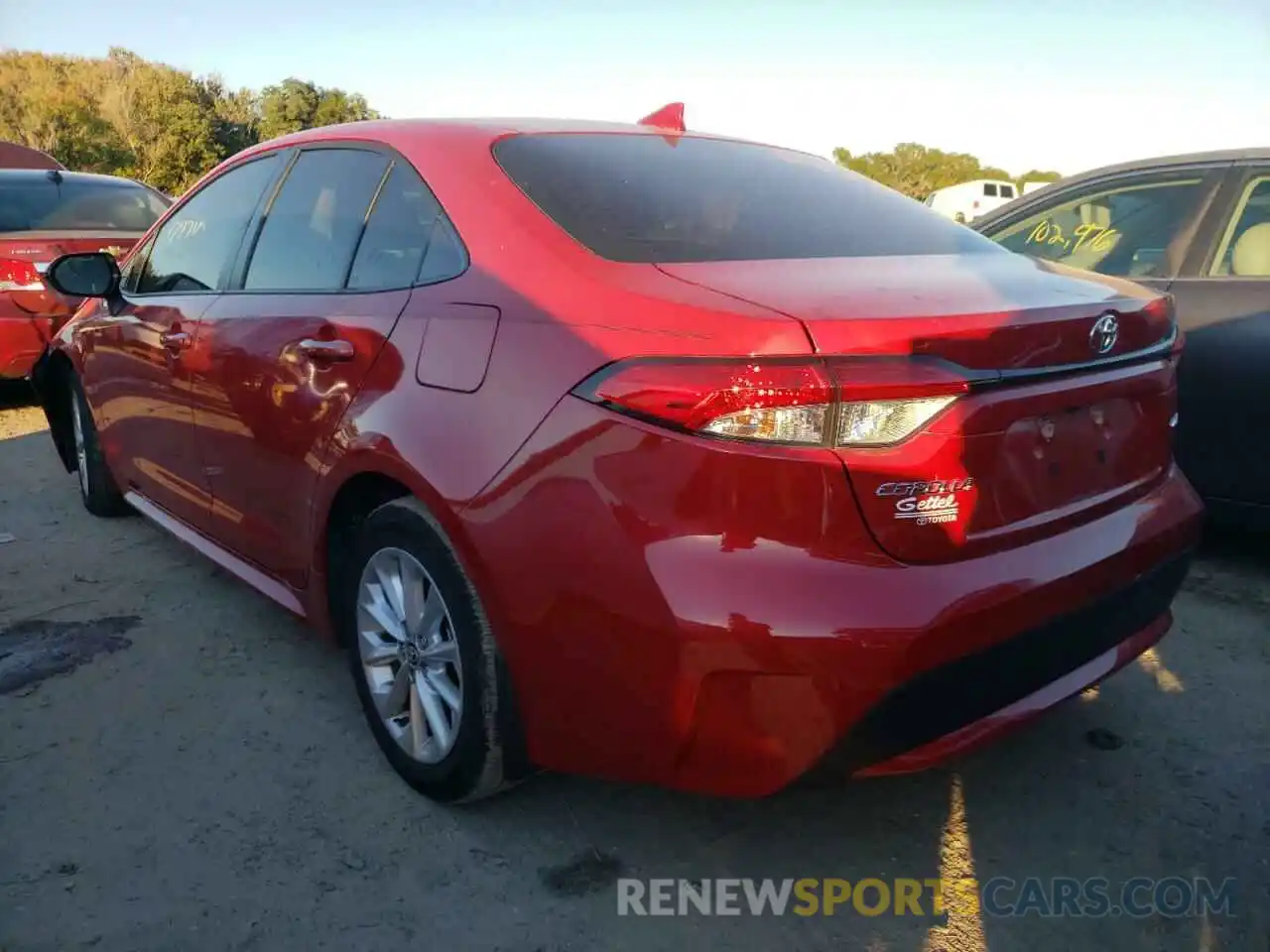 3 Photograph of a damaged car JTDVPRAE8LJ112298 TOYOTA COROLLA 2020