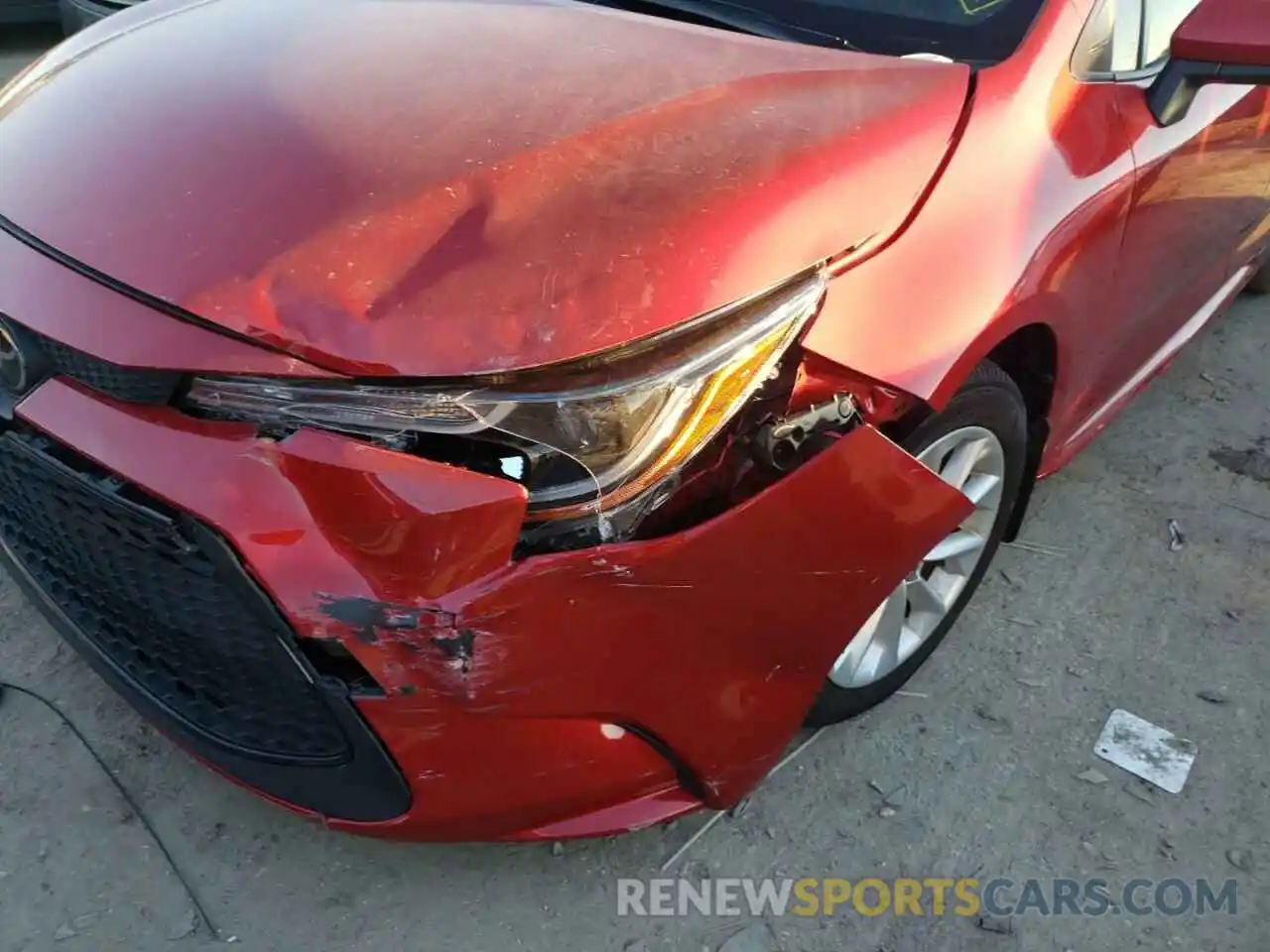 9 Photograph of a damaged car JTDVPRAE8LJ112298 TOYOTA COROLLA 2020