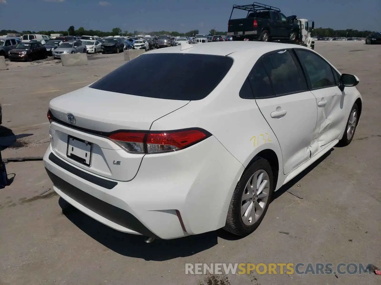 4 Photograph of a damaged car JTDVPRAE8LJ115766 TOYOTA COROLLA 2020