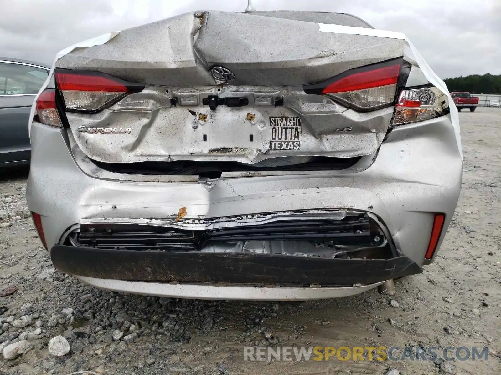 9 Photograph of a damaged car JTDVPRAE9LJ116599 TOYOTA COROLLA 2020