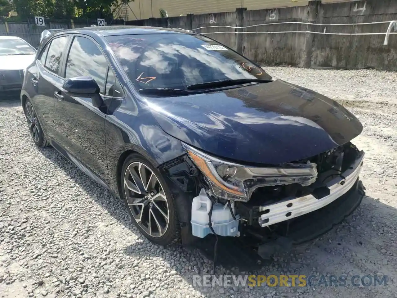 1 Photograph of a damaged car JTNA4RBE5L3092923 TOYOTA COROLLA 2020