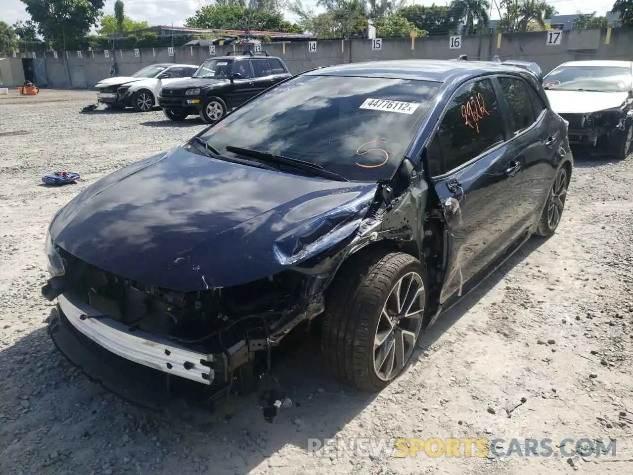 2 Photograph of a damaged car JTNA4RBE5L3092923 TOYOTA COROLLA 2020