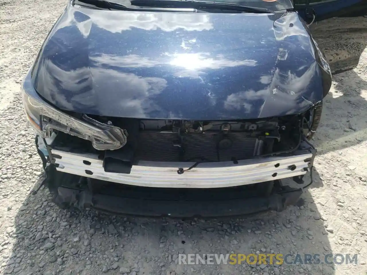 9 Photograph of a damaged car JTNA4RBE5L3092923 TOYOTA COROLLA 2020