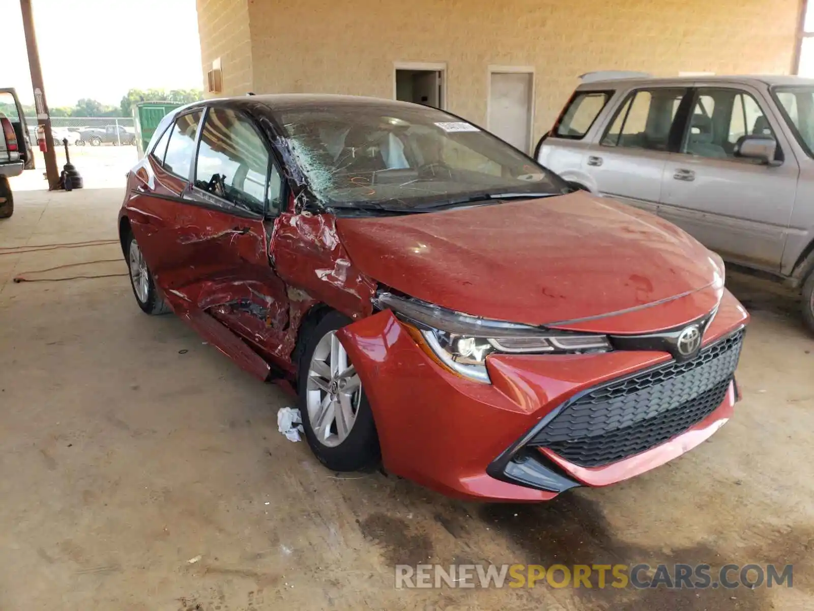 1 Photograph of a damaged car JTNB4RBE1L3082779 TOYOTA COROLLA 2020