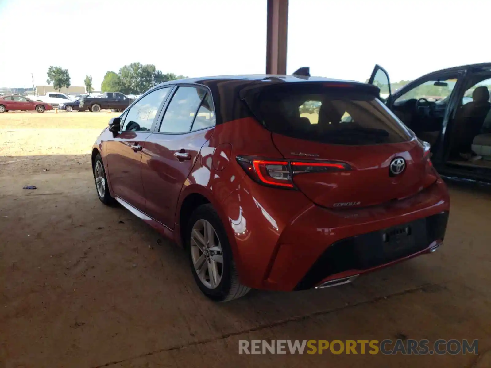 3 Photograph of a damaged car JTNB4RBE1L3082779 TOYOTA COROLLA 2020