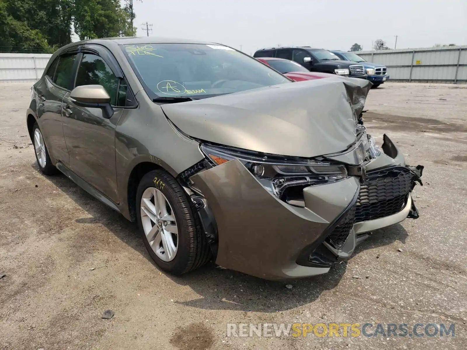 1 Photograph of a damaged car JTNB4RBE2L3084993 TOYOTA COROLLA 2020