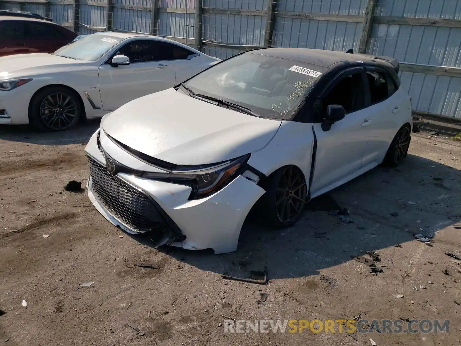 2 Photograph of a damaged car JTNB4RBE3L3094917 TOYOTA COROLLA 2020