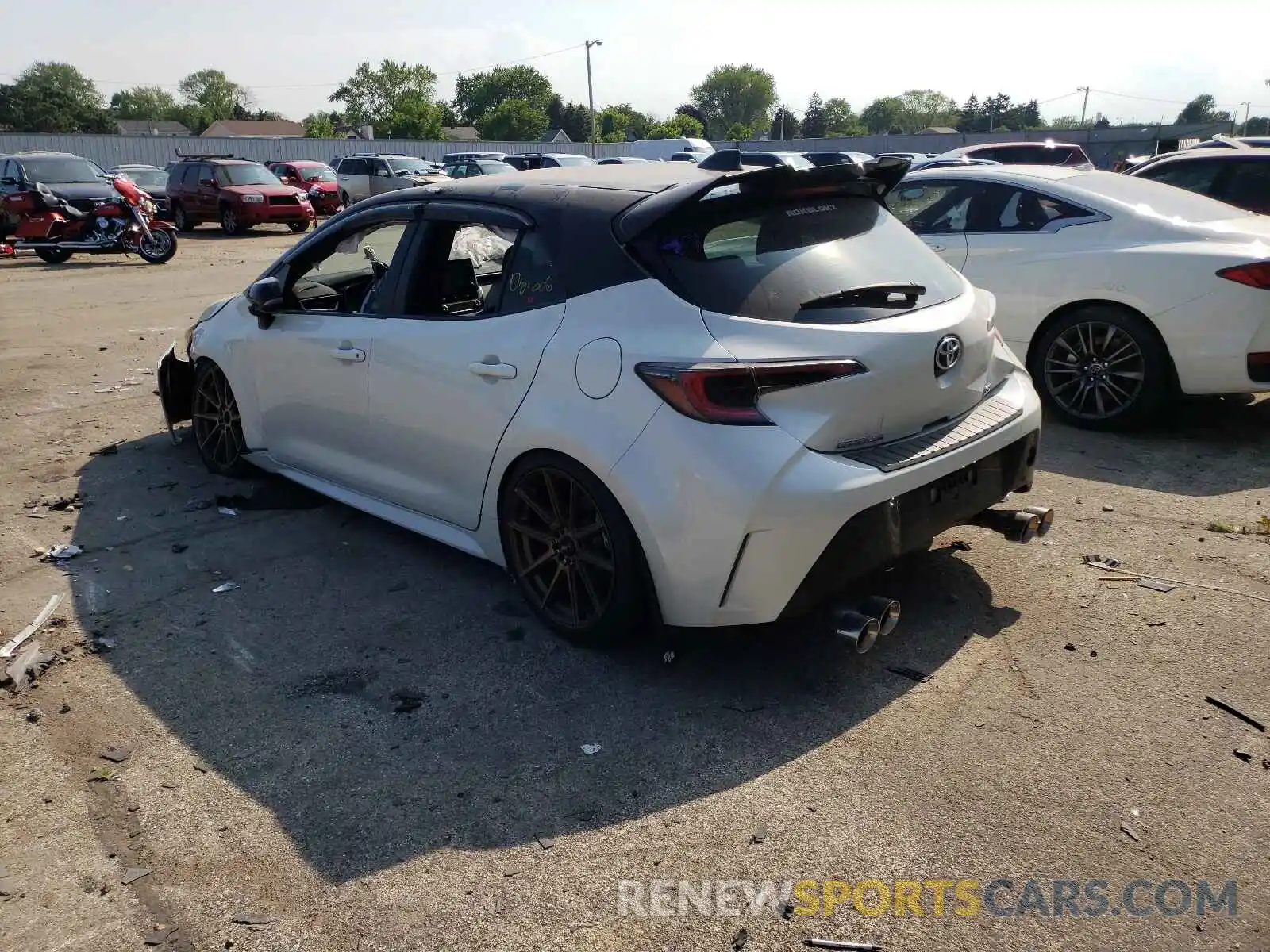 3 Photograph of a damaged car JTNB4RBE3L3094917 TOYOTA COROLLA 2020