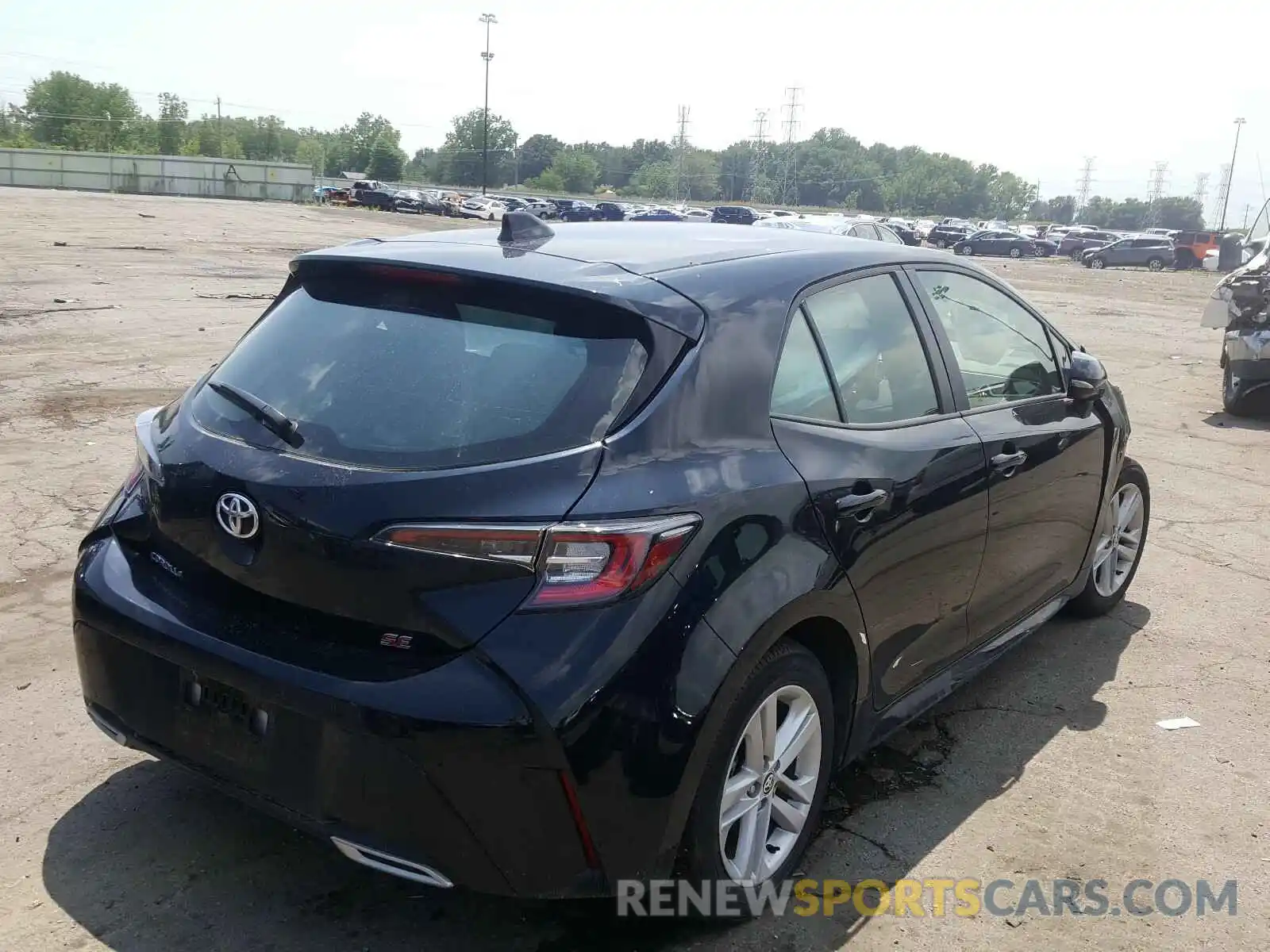 4 Photograph of a damaged car JTNB4RBE4L3073980 TOYOTA COROLLA 2020