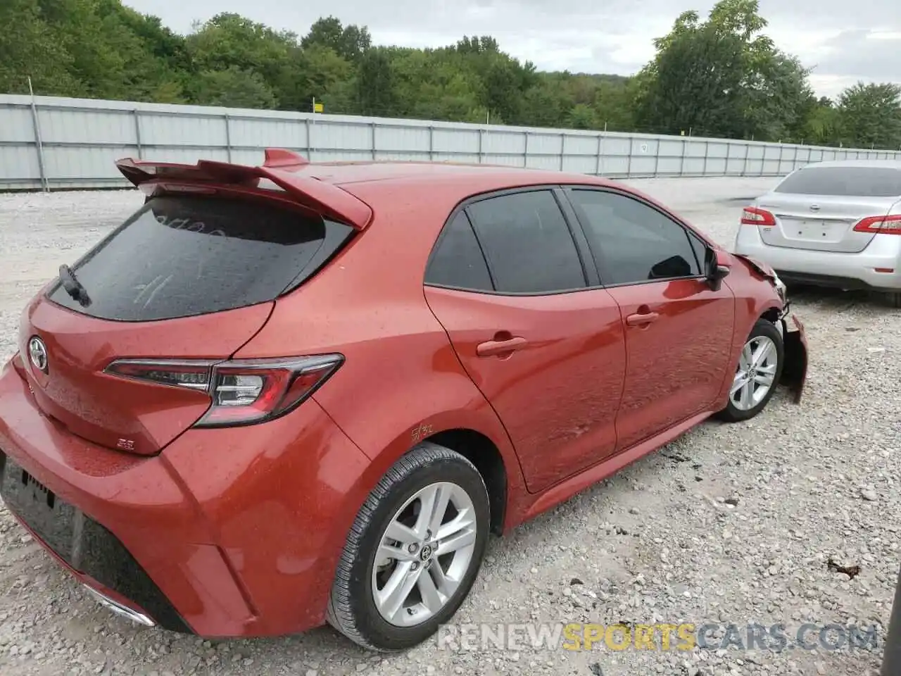 4 Photograph of a damaged car JTNB4RBE6L3083782 TOYOTA COROLLA 2020