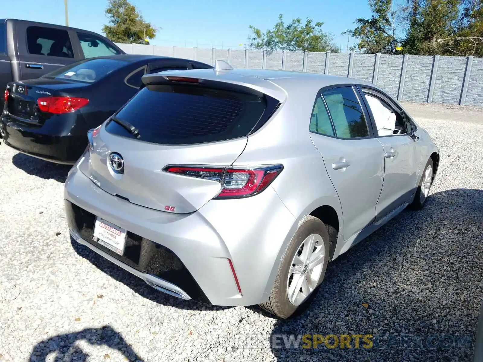 4 Photograph of a damaged car JTNB4RBE6L3100077 TOYOTA COROLLA 2020