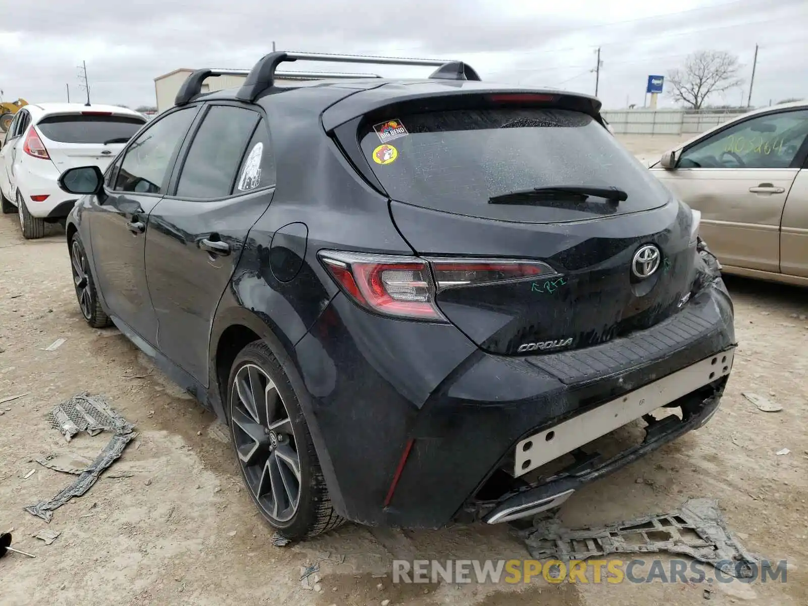 3 Photograph of a damaged car JTNC4RBE0L3092529 TOYOTA COROLLA 2020