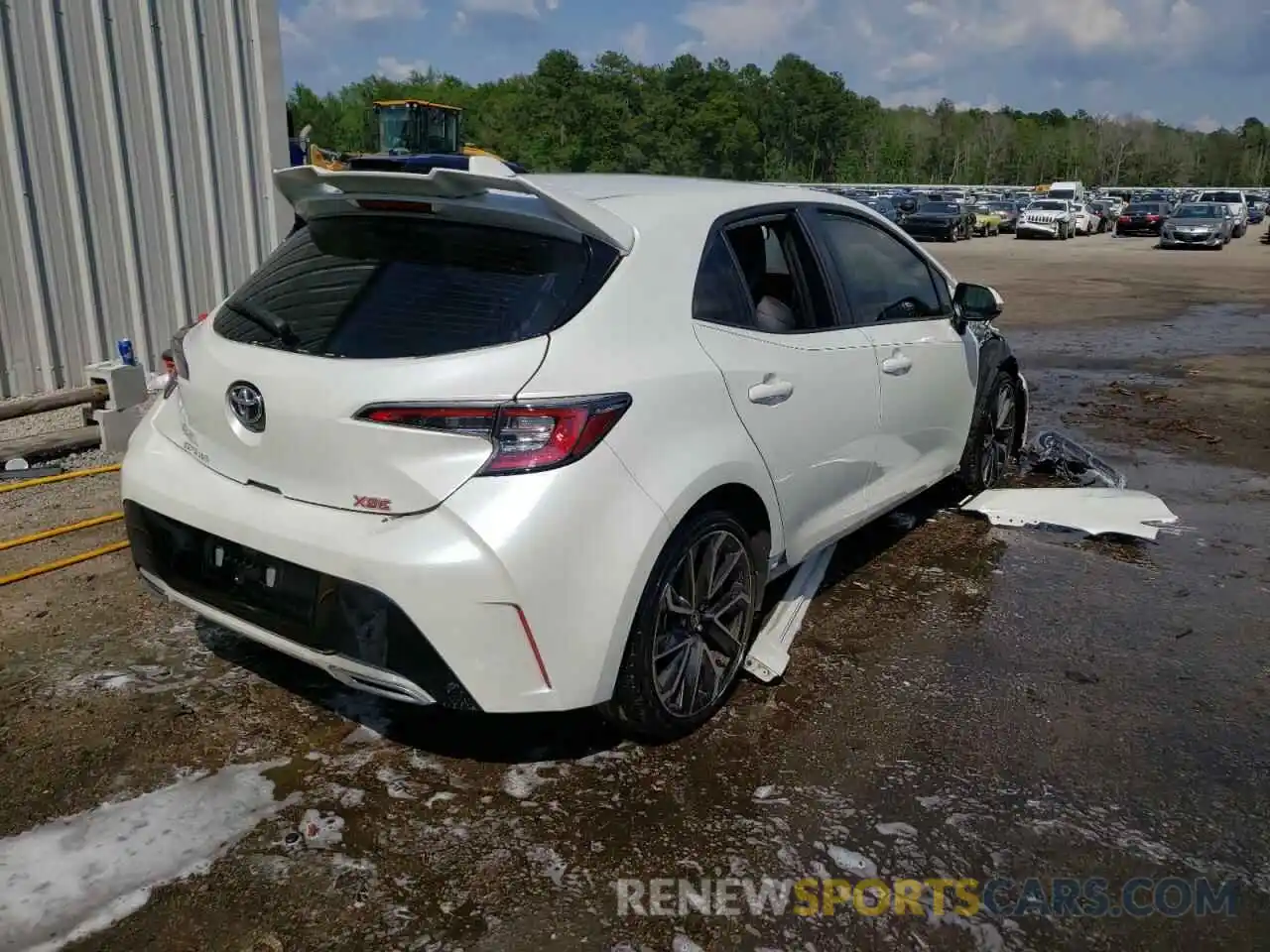 4 Photograph of a damaged car JTNC4RBE1L3088778 TOYOTA COROLLA 2020