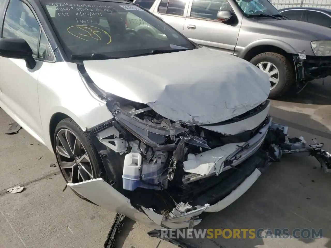 9 Photograph of a damaged car JTNC4RBE4L3078584 TOYOTA COROLLA 2020