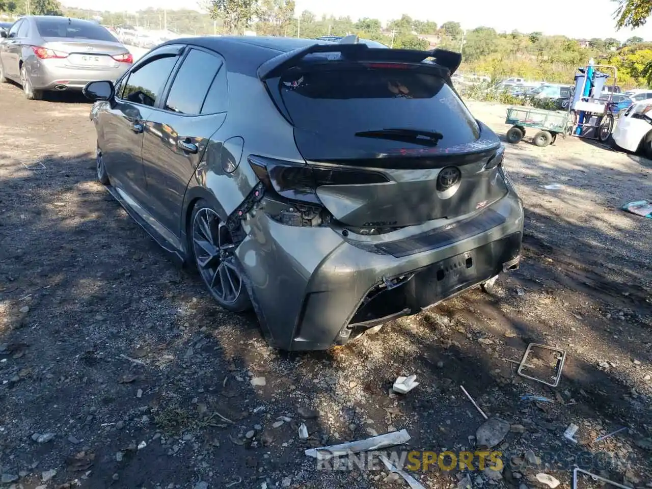 3 Photograph of a damaged car JTNC4RBE4L3081839 TOYOTA COROLLA 2020