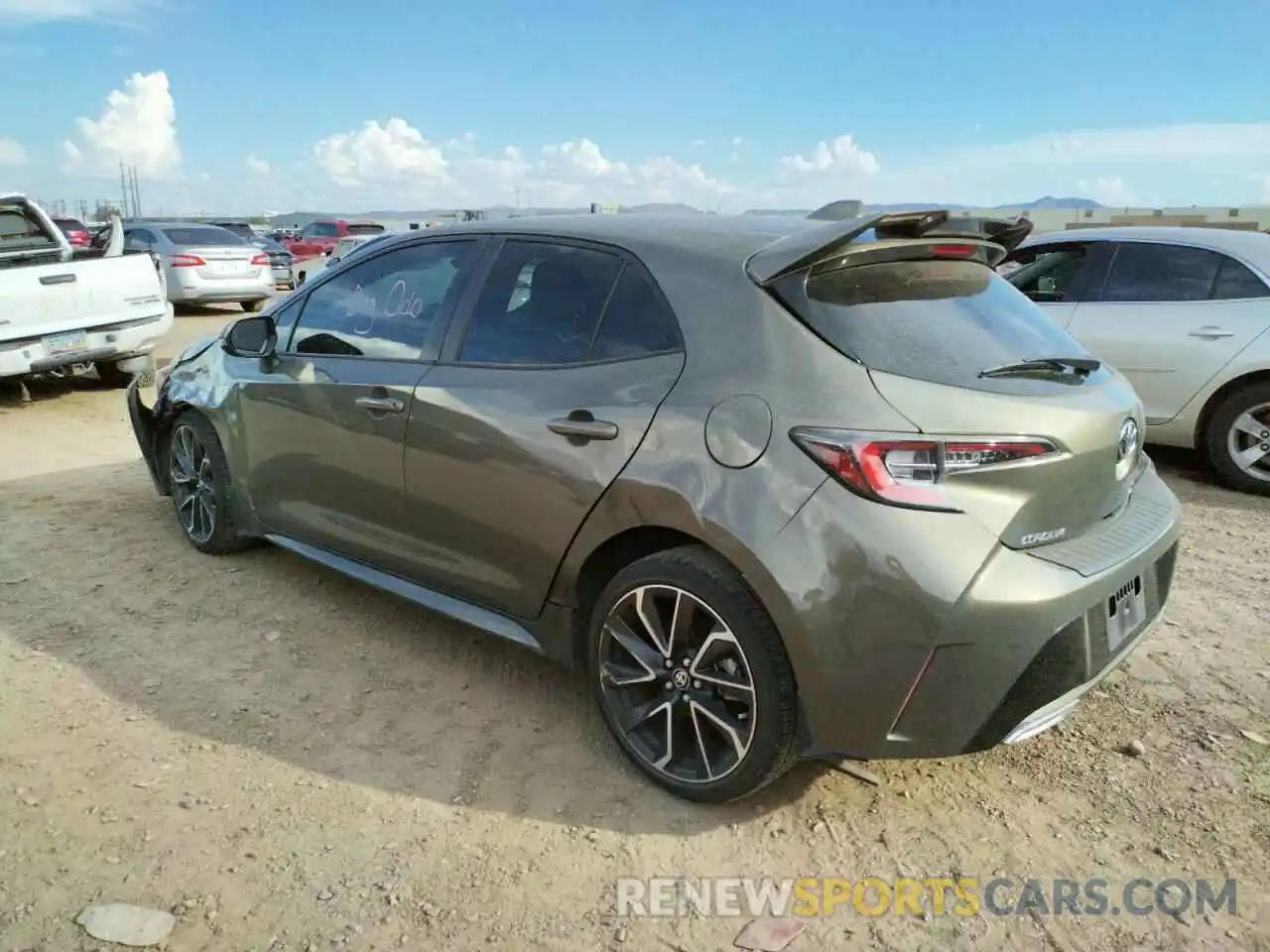 3 Photograph of a damaged car JTNC4RBE4L3104200 TOYOTA COROLLA 2020