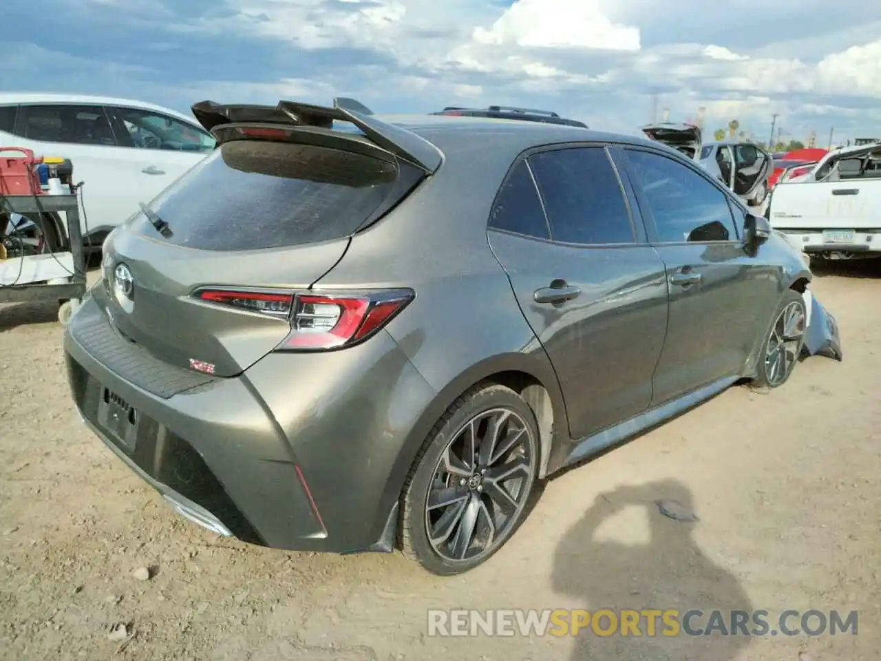 4 Photograph of a damaged car JTNC4RBE4L3104200 TOYOTA COROLLA 2020