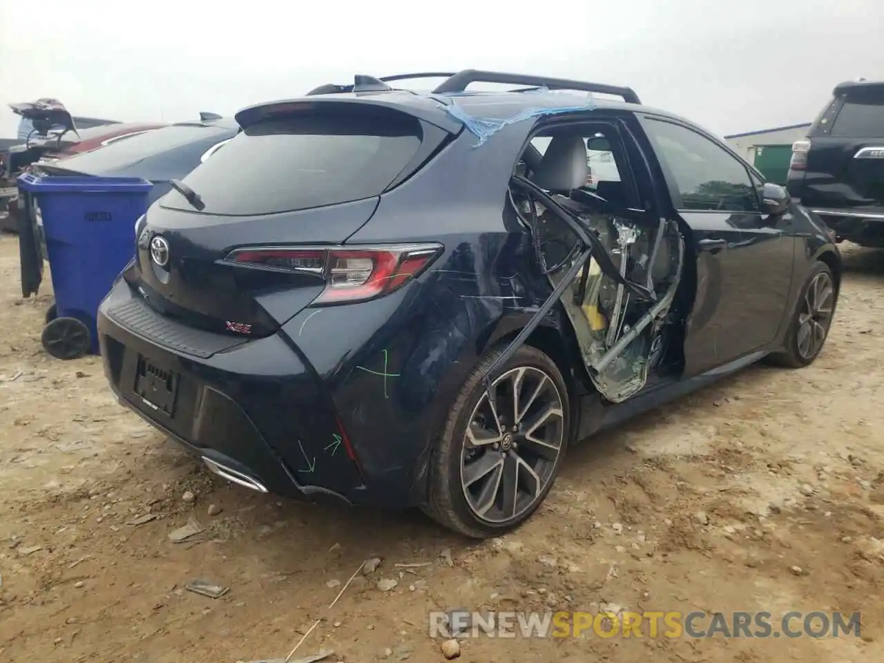 4 Photograph of a damaged car JTNC4RBE6L3087156 TOYOTA COROLLA 2020