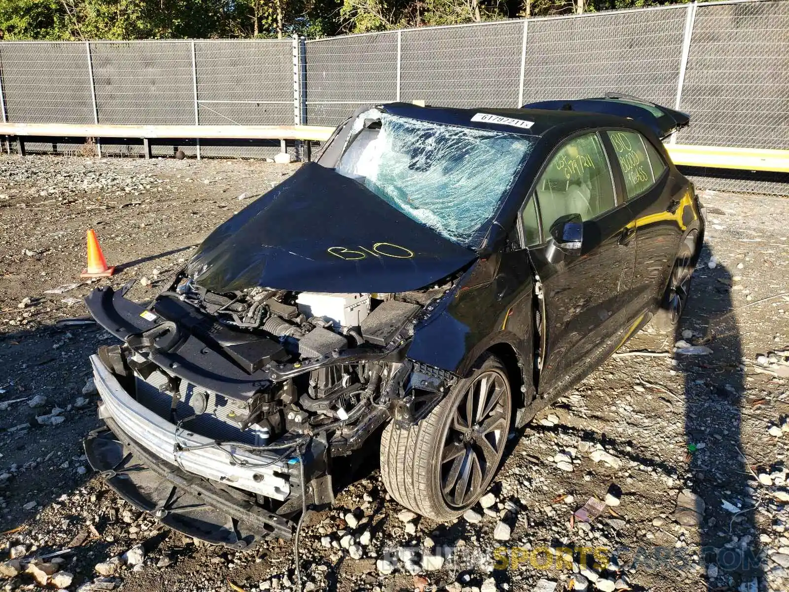 2 Photograph of a damaged car JTNC4RBE9L3092058 TOYOTA COROLLA 2020